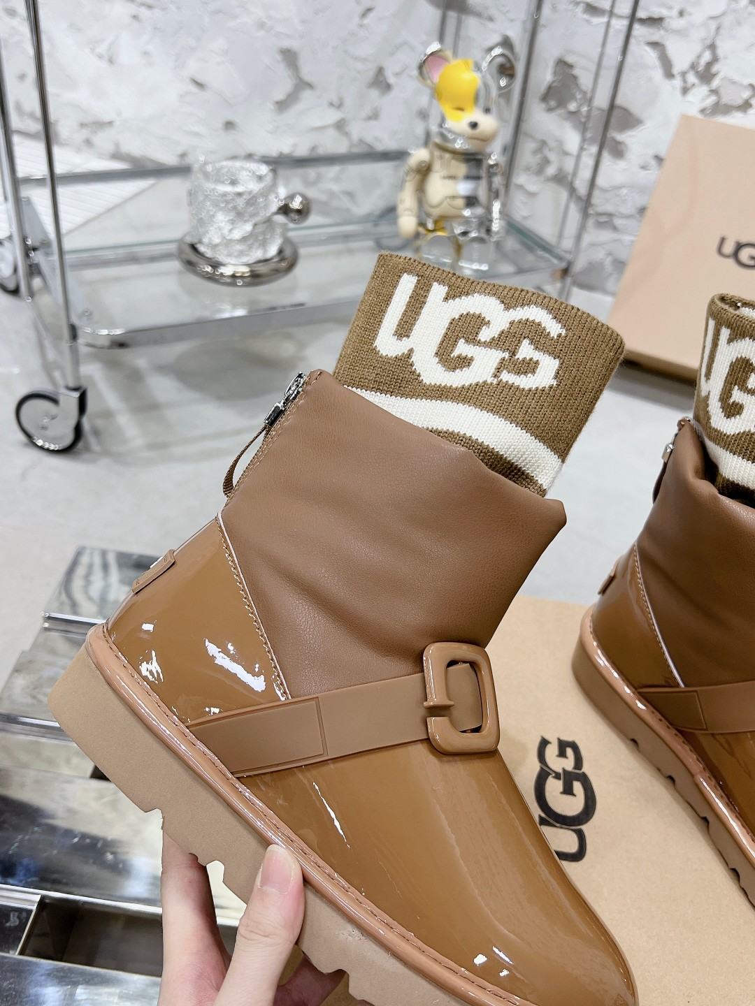 UGG上新 二代袜筒雪地靴 - 防寒・快適なデザイン