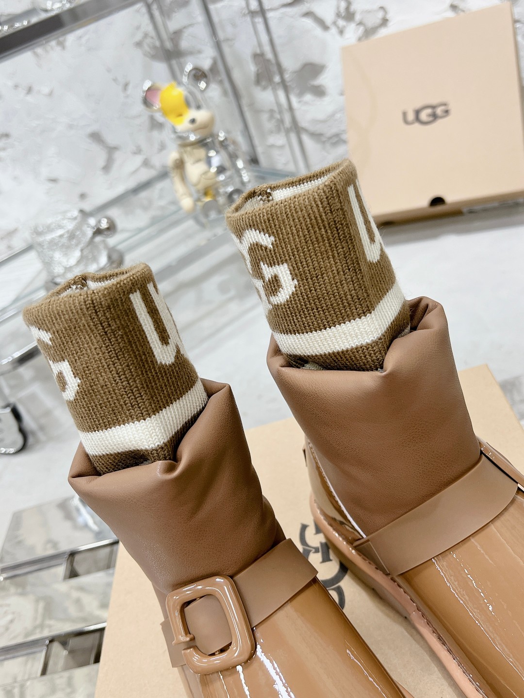 UGG上新 二代袜筒雪地靴 - 防寒・快適なデザイン