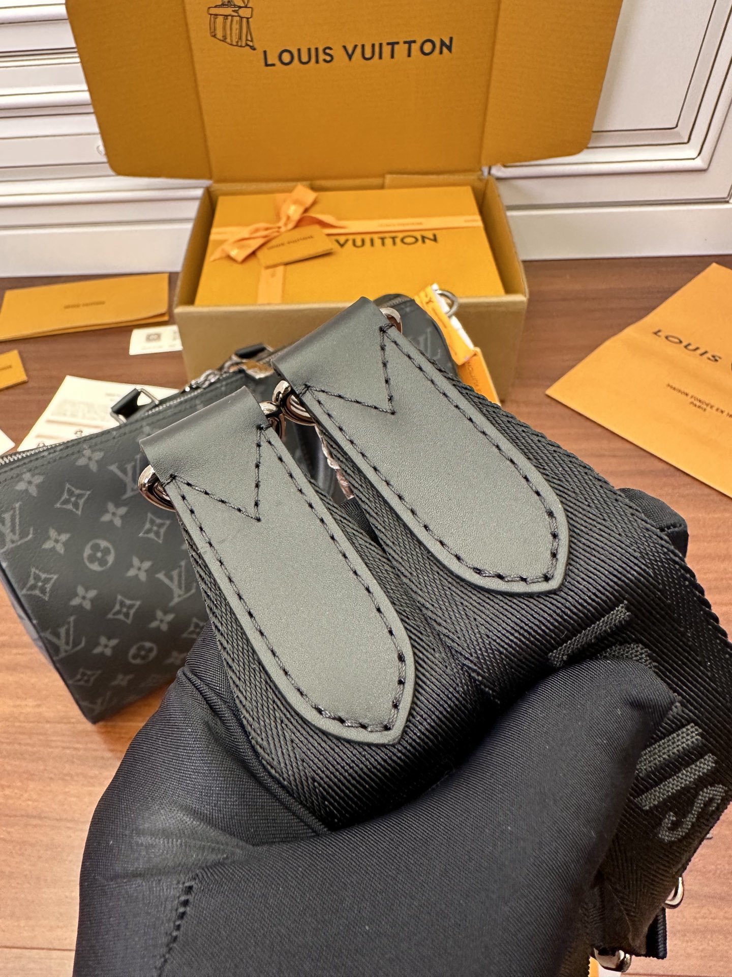 独家首发型号特正版M46655品质全面再次升级专柜同步电子芯片内码新礼盒礼品袋保护纸铜版电子标签合格证皮