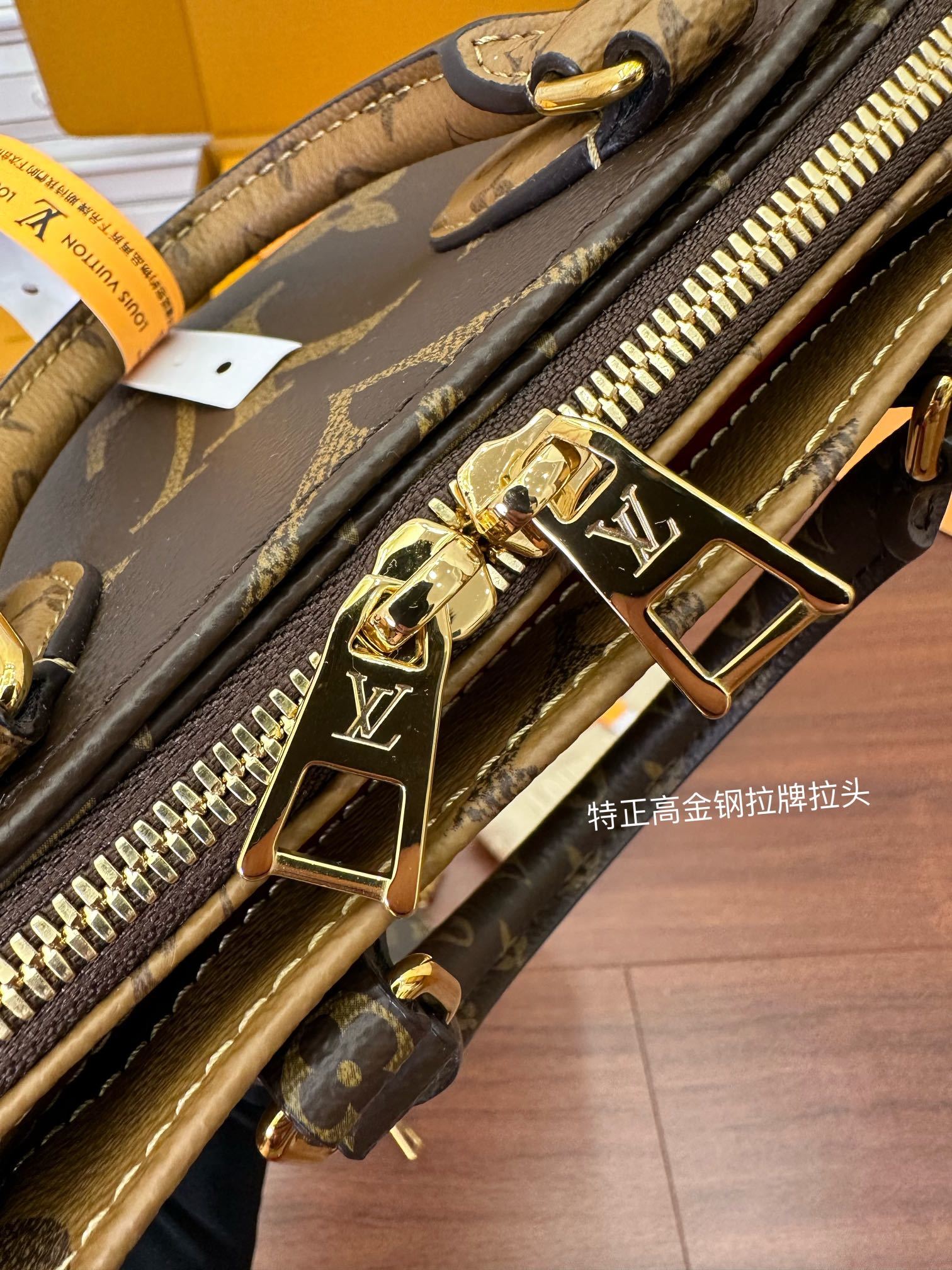 独家首发型号特正版M46653品质全面再次升级专柜同步电子芯片内码新礼盒礼品袋保护纸铜版电子标签合格证皮