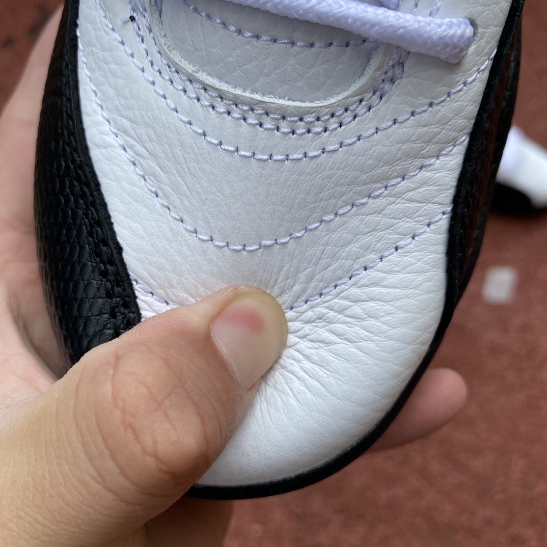 aj12白黑红高帮尺码40-47.5