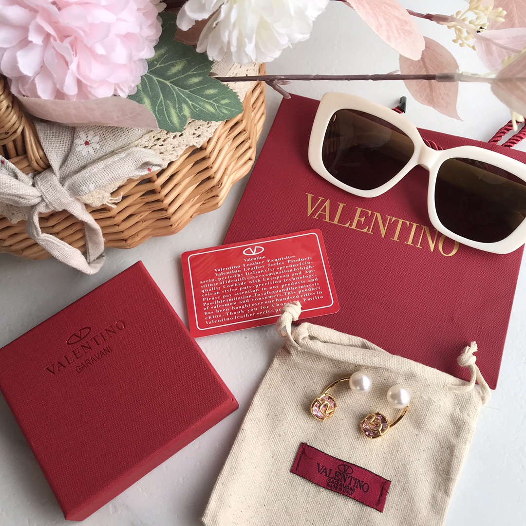 발렌티노 귀걸이 63601 Valentino Earrings