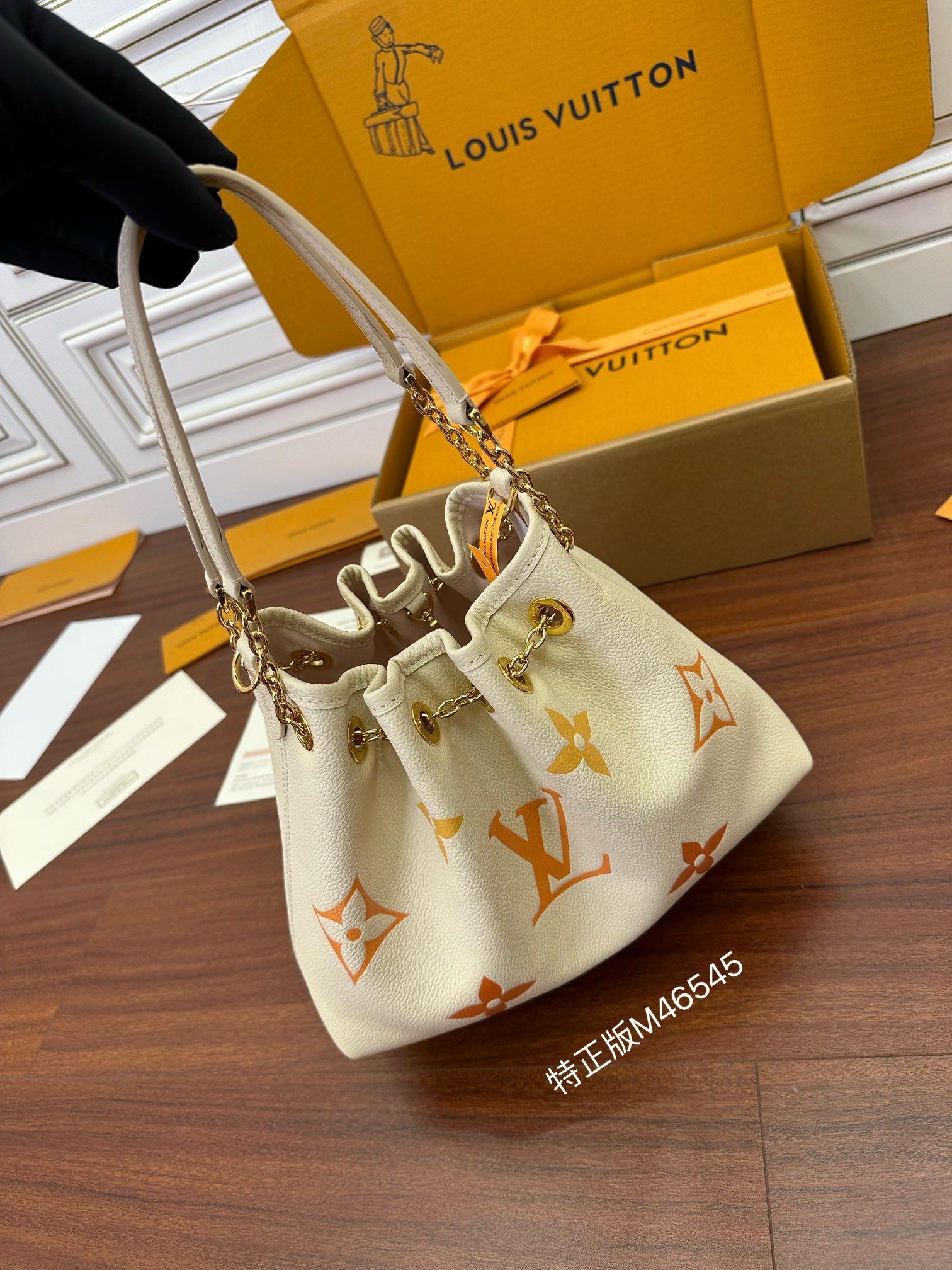 独家首发型号特正版M46545品质全面再次升级专柜同步电子芯片内码新礼盒礼品袋保护纸铜版电子标签合格证皮