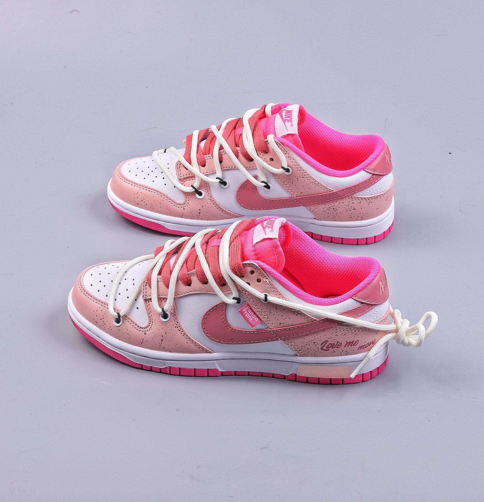 280 A Nike  Dunk Low 熊猫恶作剧 夏日主题 朱颜粉面 粉白 DZ5196-600