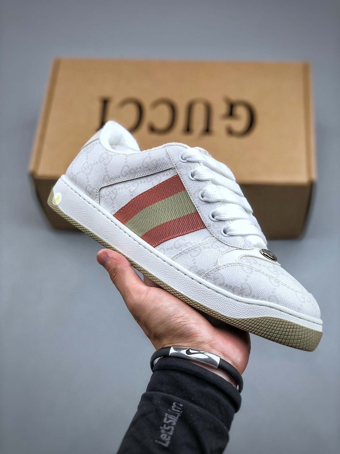 320 （镂空芯片版本） Gucci Distressed Screener sneaker古驰小脏鞋系列