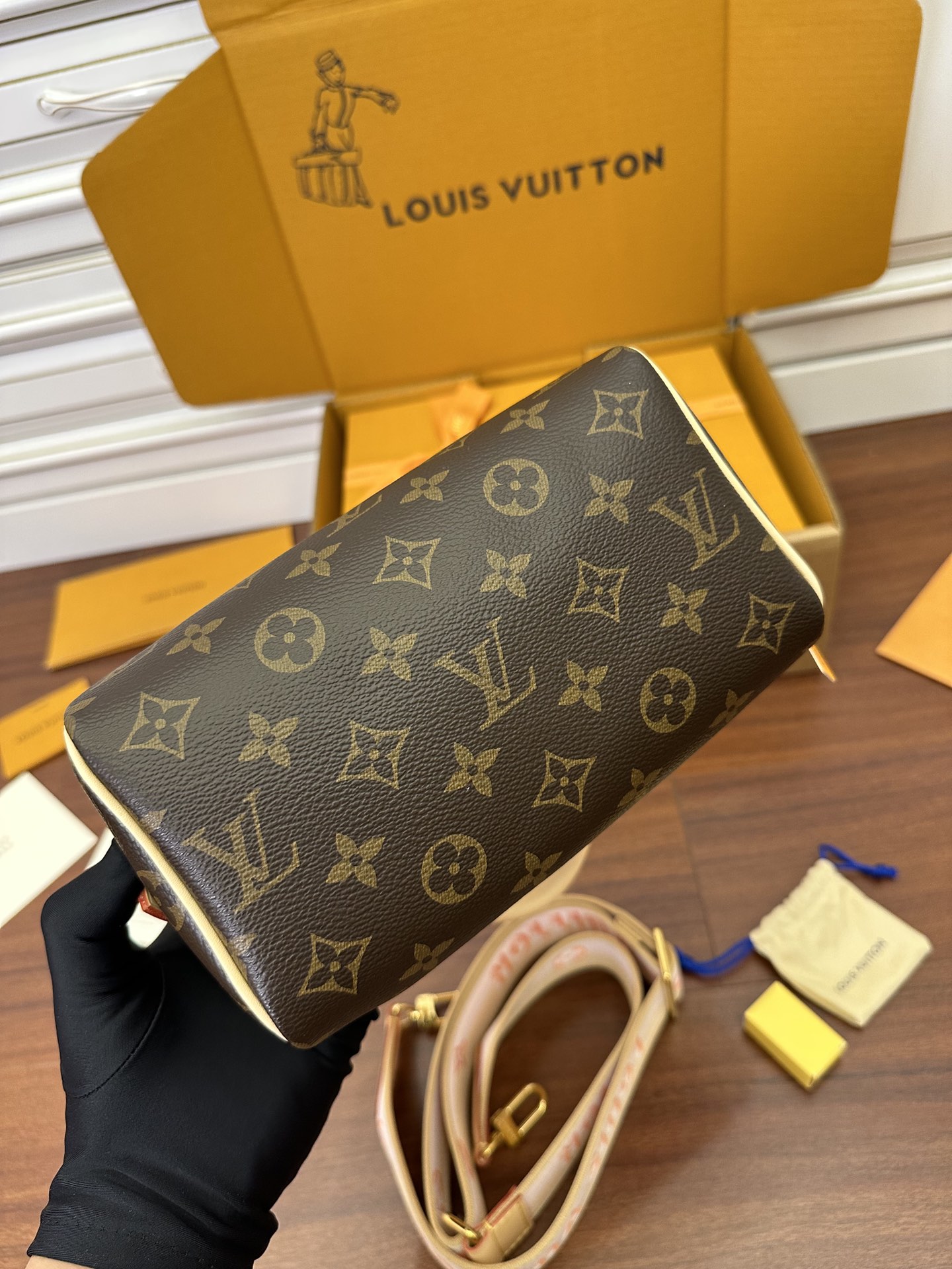 Louis Vuitton Haute Couture Haute Couture Ready-to-Wear Clothing Dress 7