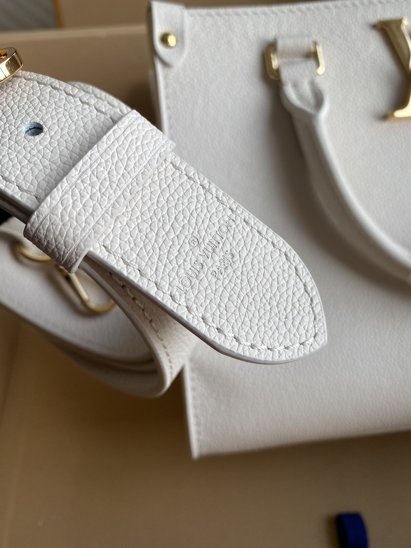 LOCK & GO HANDBAG - Bag 7
