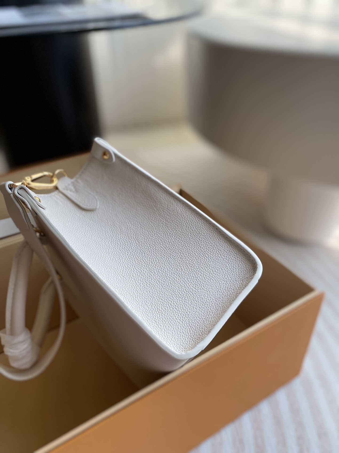LOCK & GO HANDBAG - Bag 2