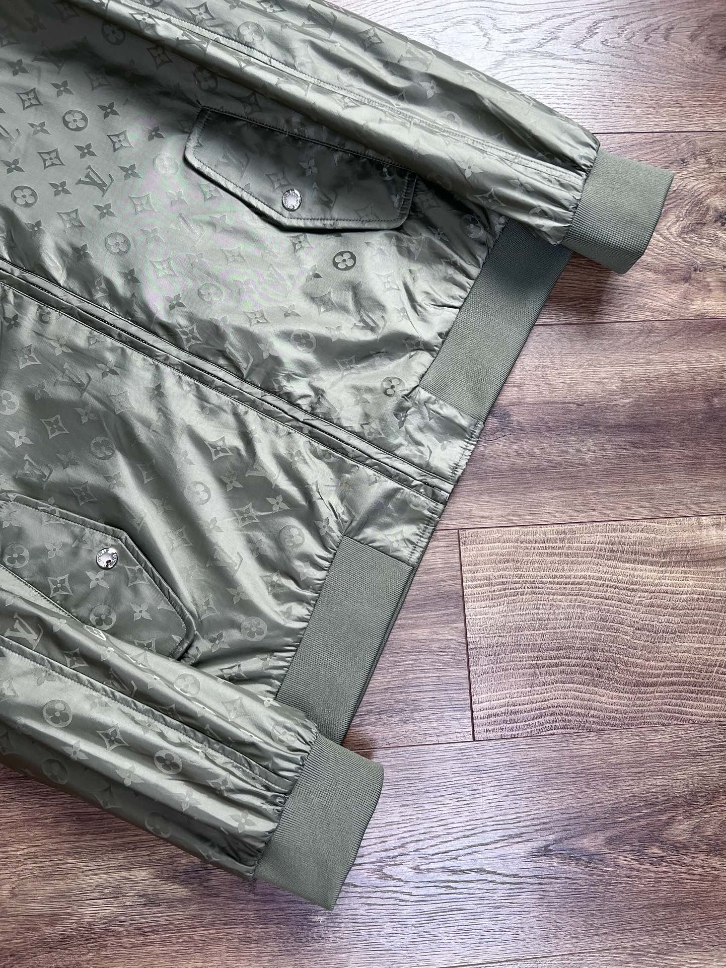 路易威登 Louis Vuitton 高级成衣风衣外套及大衣服饰 #6B891156 6
