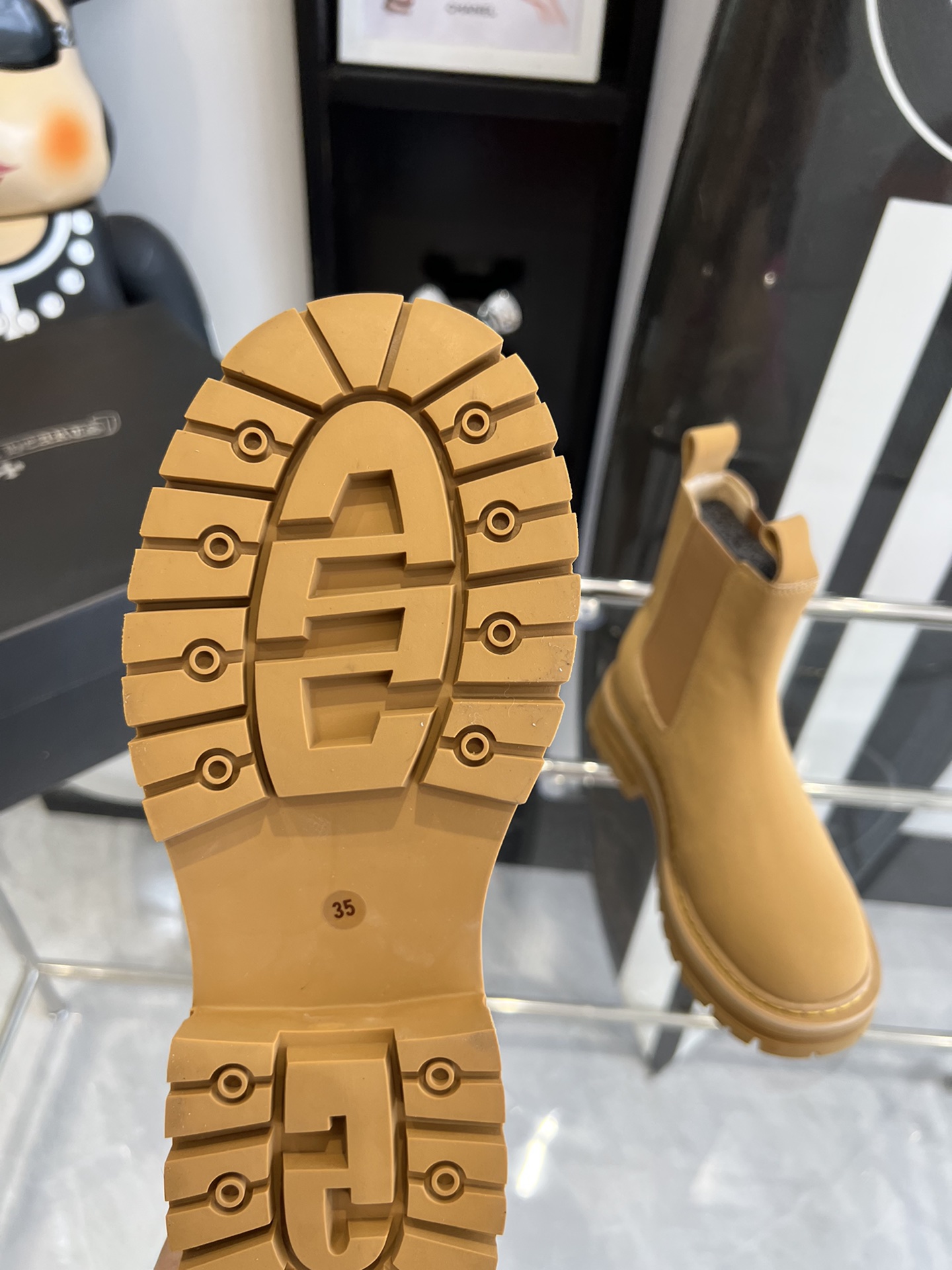 Chromehearts Cross Chelsea Martin’s Boots Original 1×1 with Matching Details and Code Numbers - 图片 8
