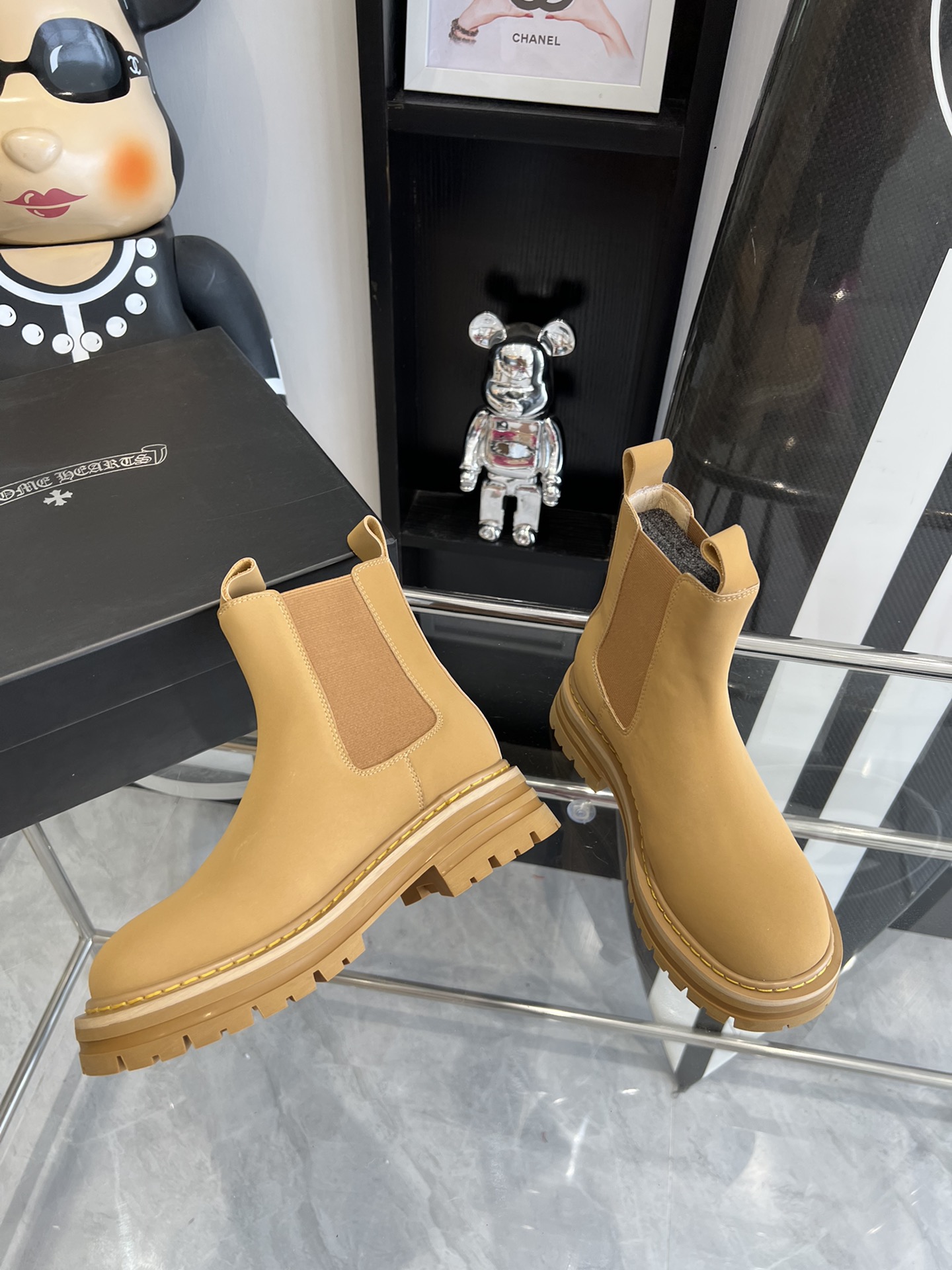 Chromehearts Cross Chelsea Martin’s Boots Original 1×1 with Matching Details and Code Numbers - 图片 3