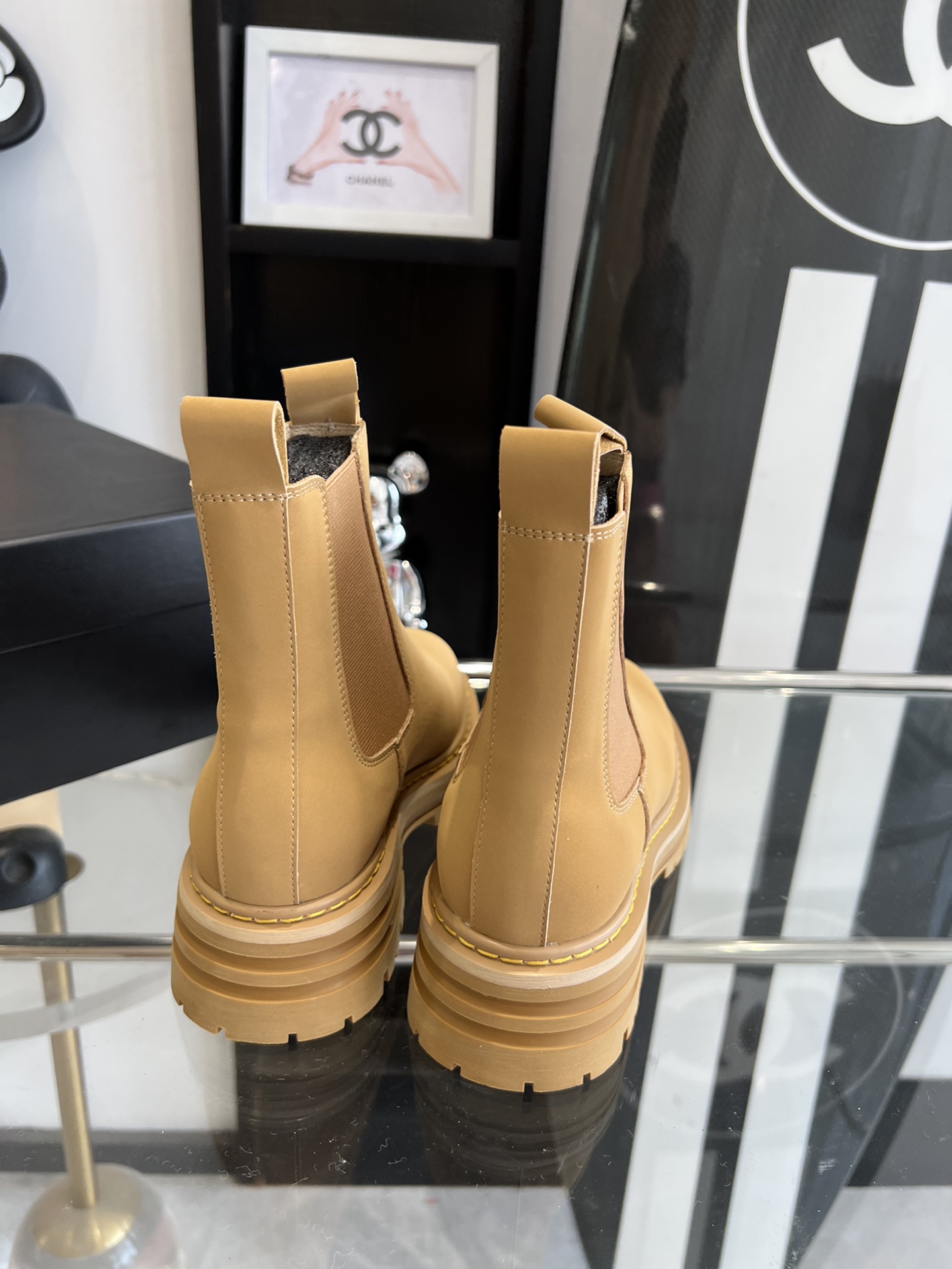 Chromehearts Cross Chelsea Martin’s Boots Original 1×1 with Matching Details and Code Numbers - 图片 7