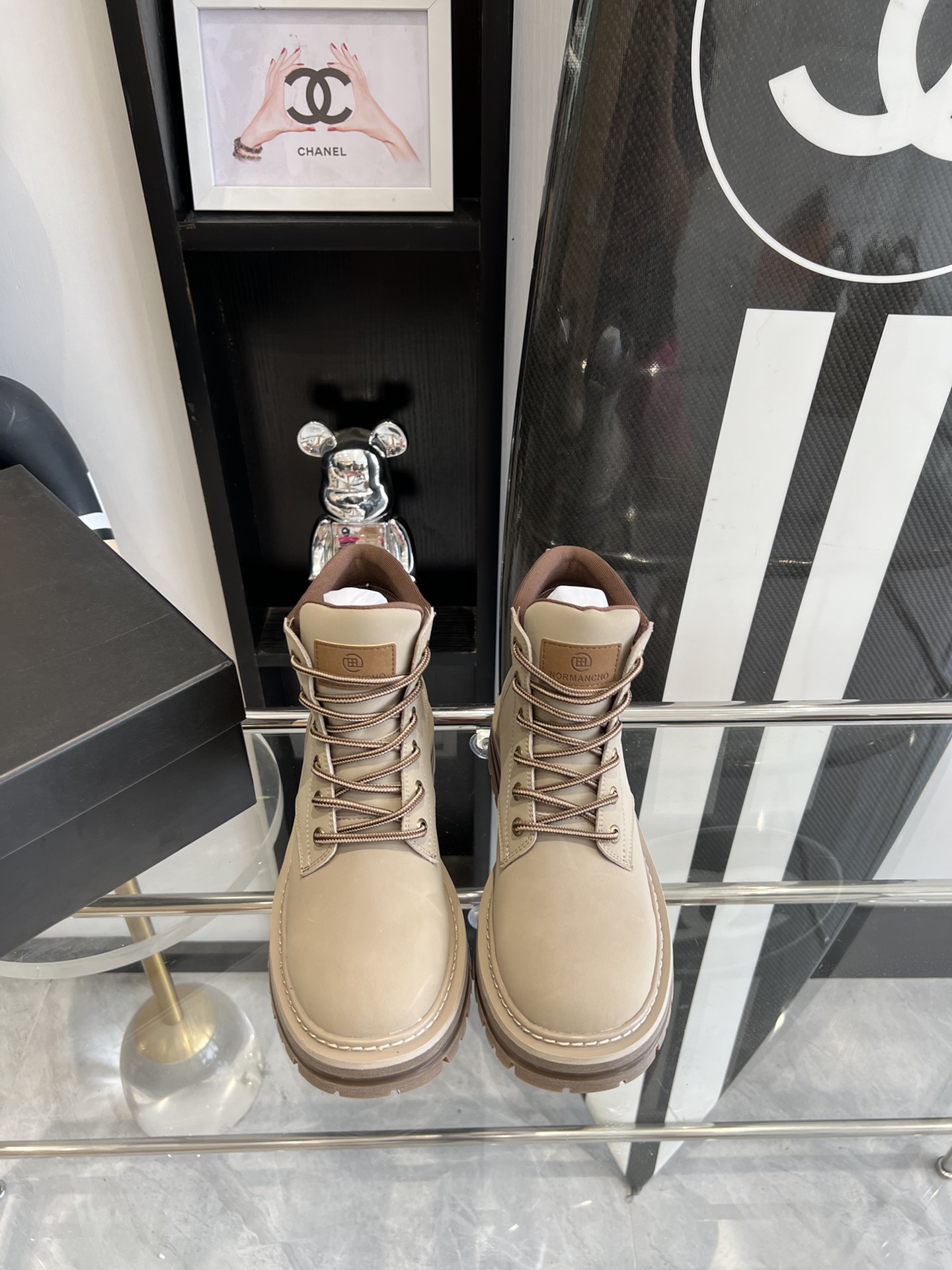 “2023 Chrome Hearts Cross Martin’s Boots: Original 1×1 Development, Sizes 35-40” - 图片 5