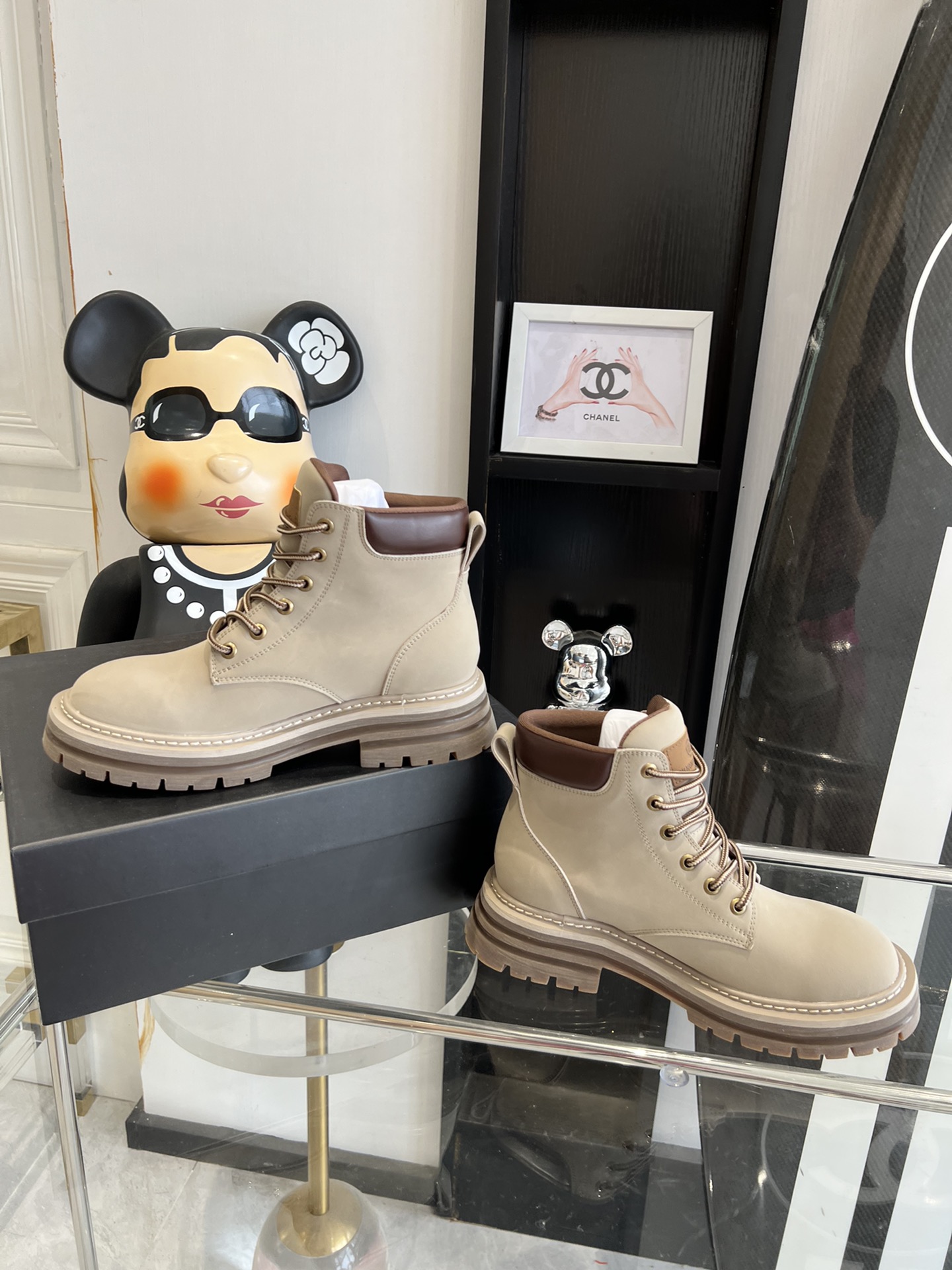 “2023 Chrome Hearts Cross Martin’s Boots: Original 1×1 Development, Sizes 35-40” - 图片 9