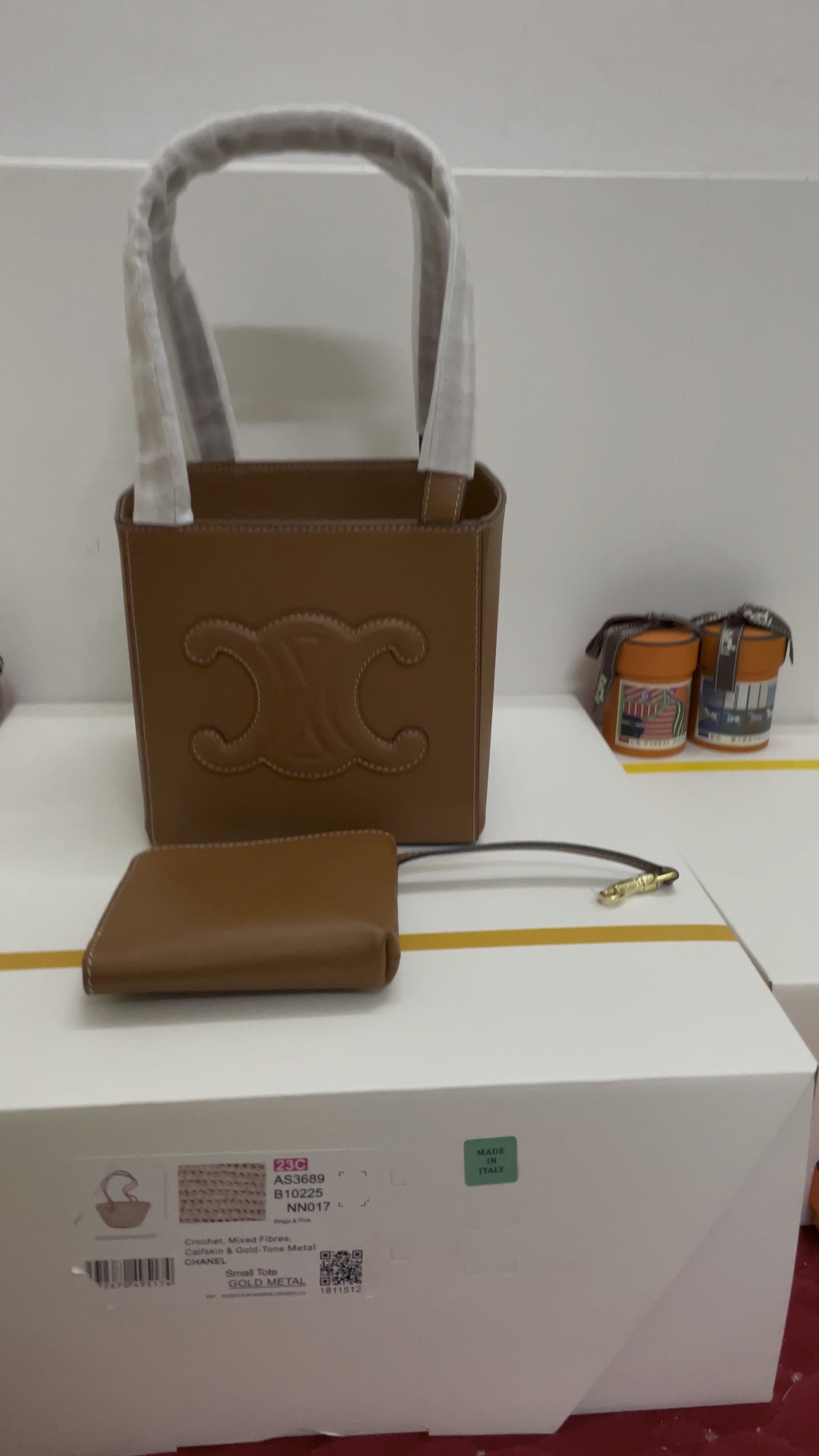 What is a 1:1 replica
 Celine Bucket Bags