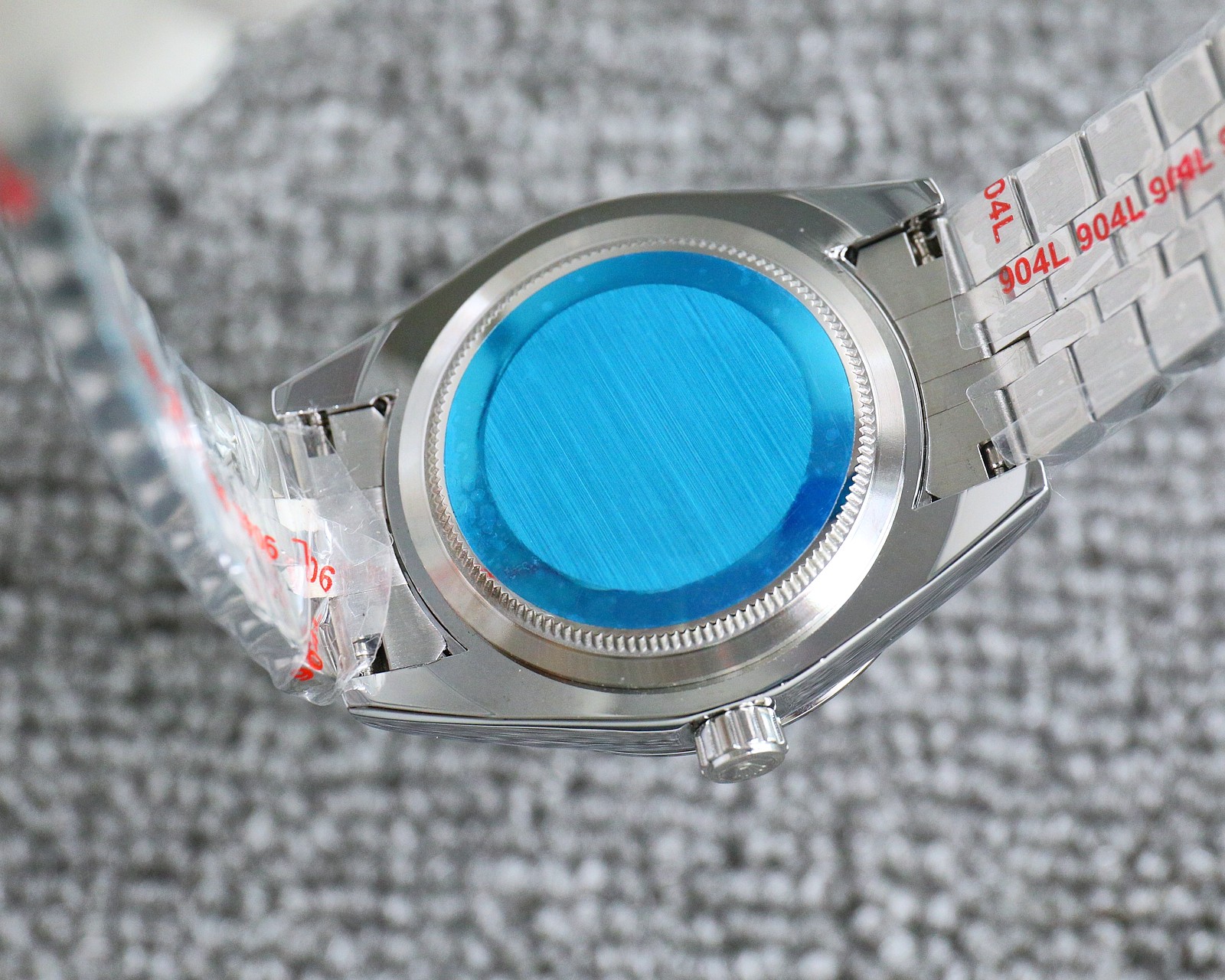 Stylish 316L Steel Watch with Stone Buttons: Sophisticated, Elegant, and Unique Design - 图片 9