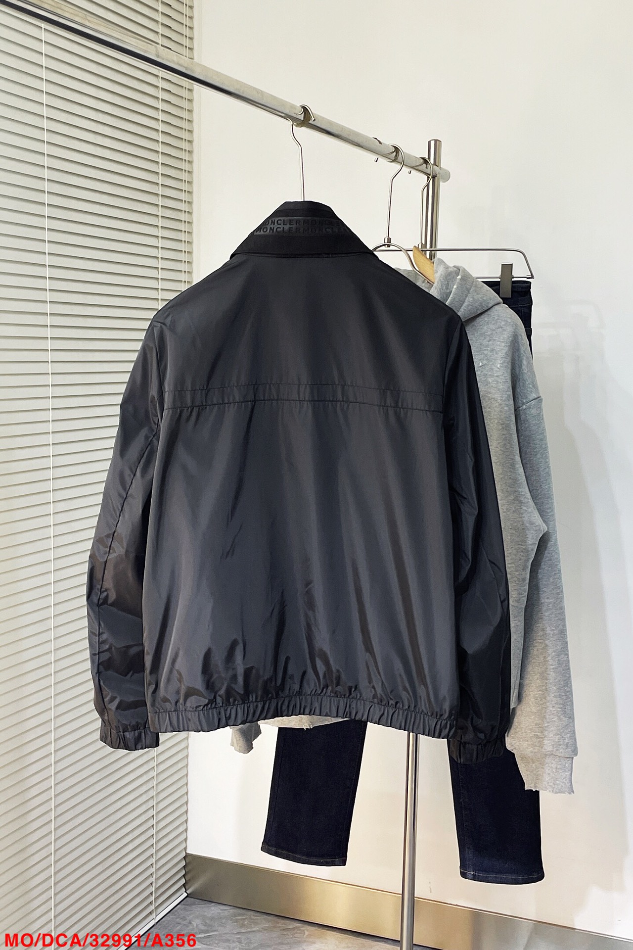 616 Mon*ler Light Hat Jacket for Fall/Winter Festival: Plasma Fibre, Unique Design, Black/Green Army - 图片 4