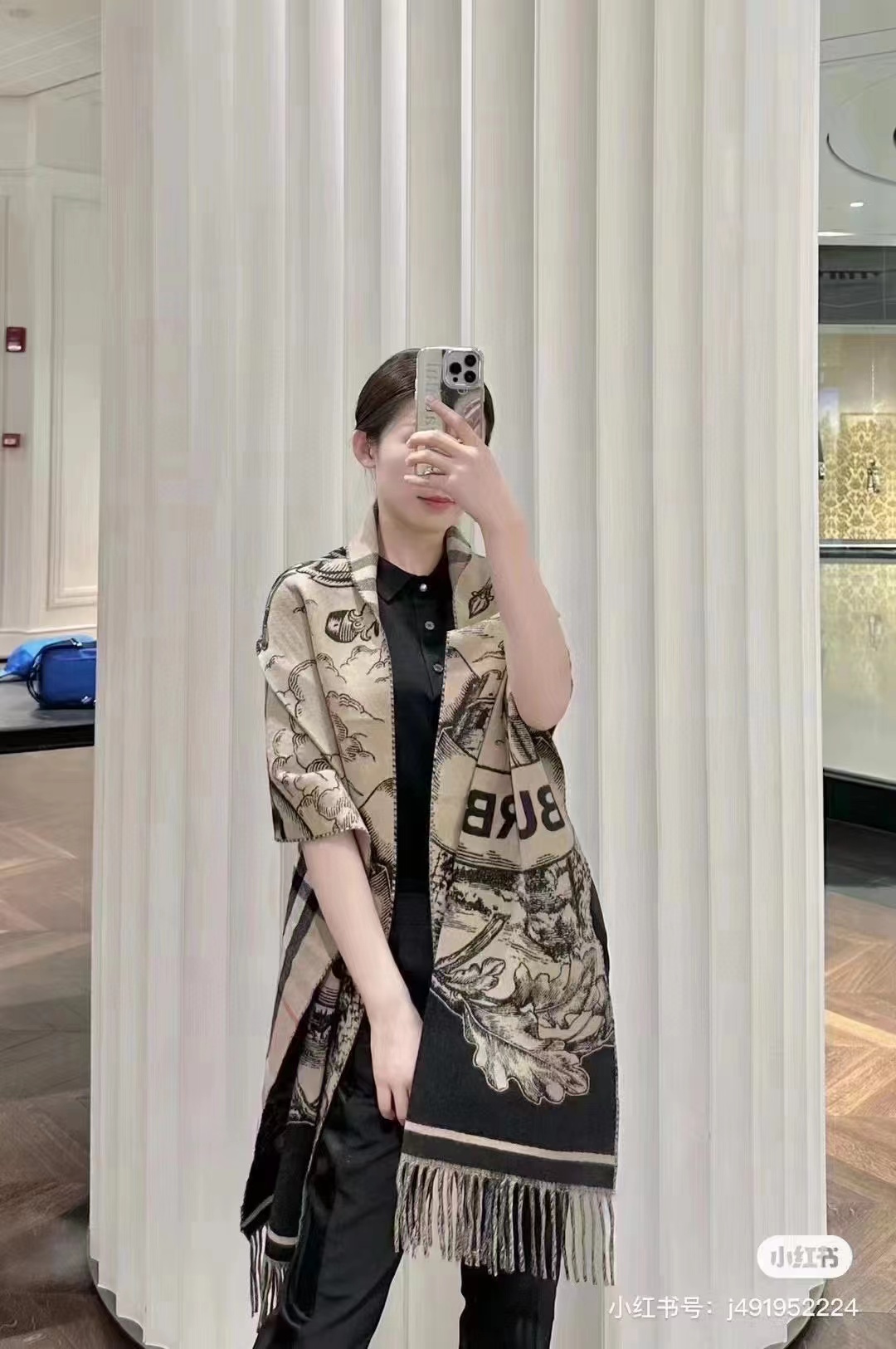 Burberry巴宝莉 Bur战马骑士双面披肩