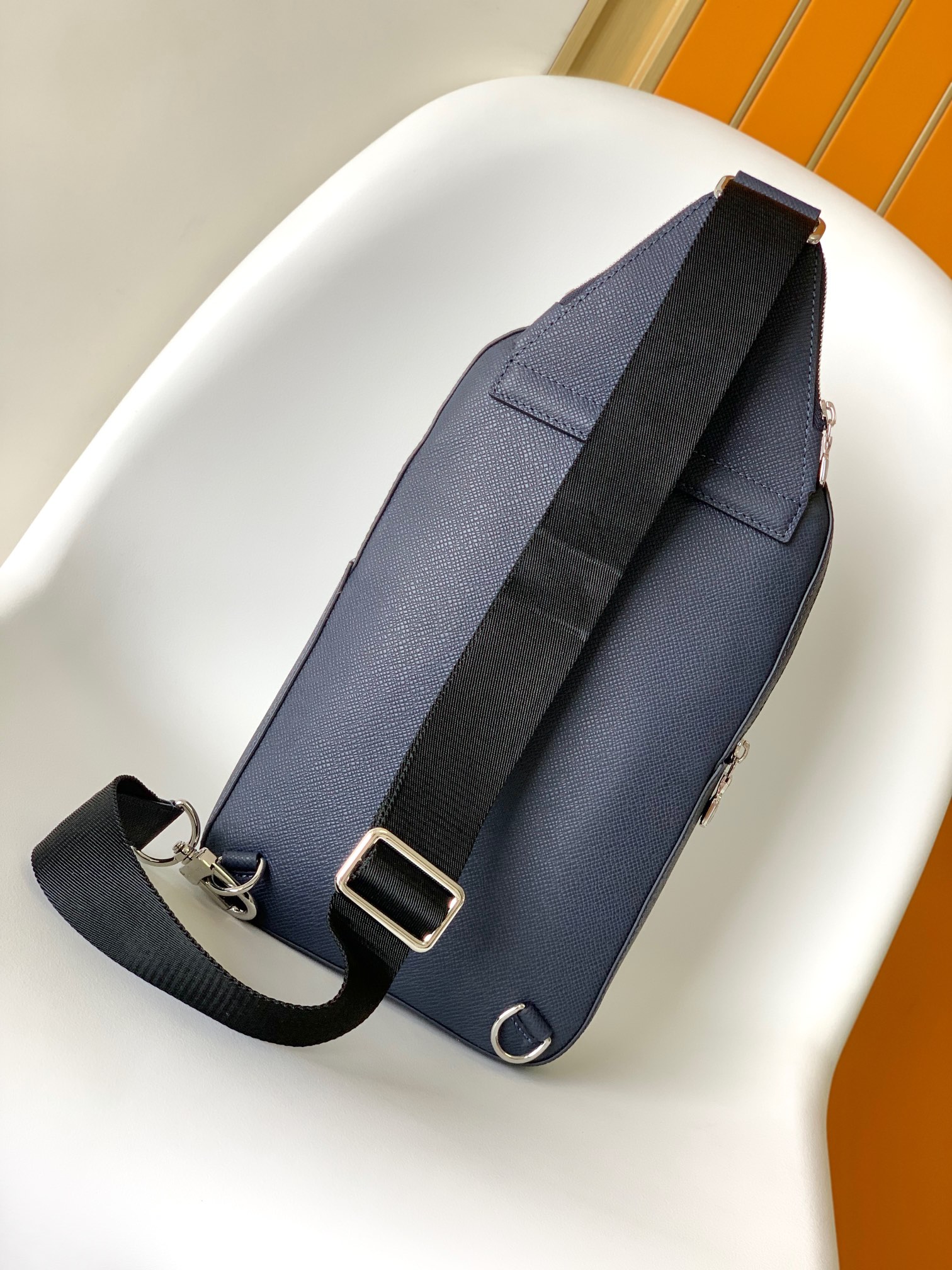 Pradamier Graphite 帆布