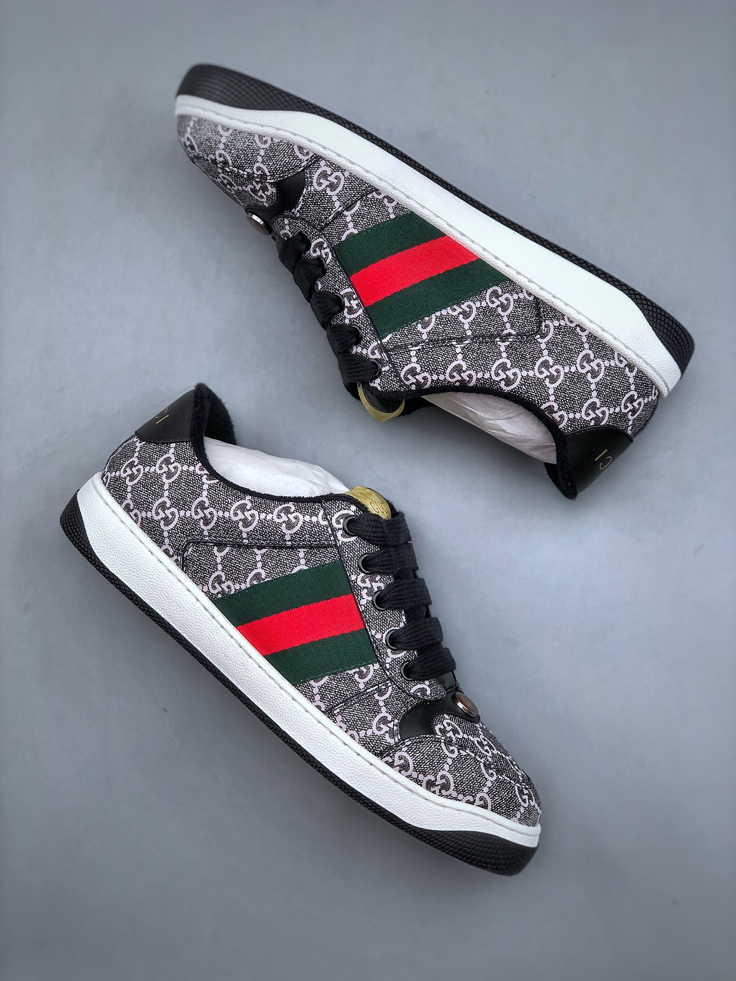 320 （镂空芯片版本） Gucci Distressed Screener sneaker古驰小脏鞋系列