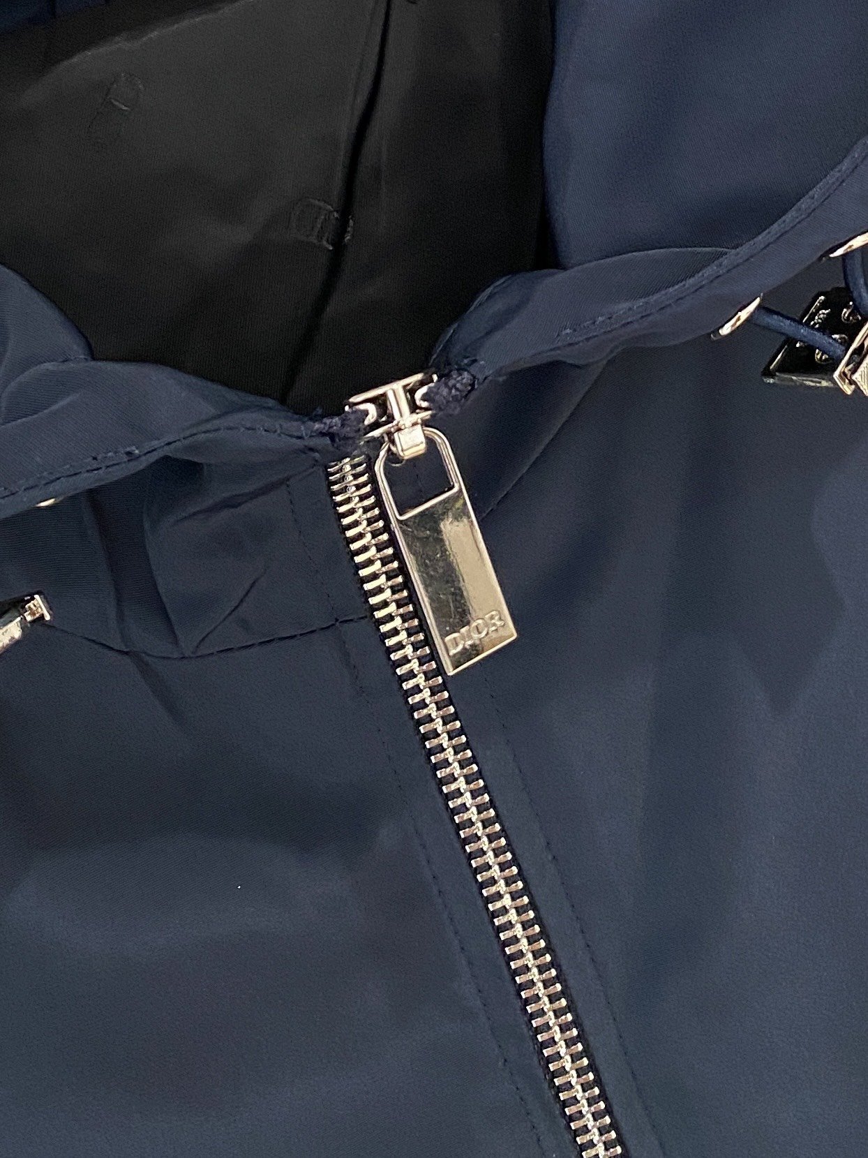 迪奥2023新品夹克外套时尚帅气简约百搭款胸啊顶级印花字母logo定制原版面料不仅挺括保持潮流的廓形又穿