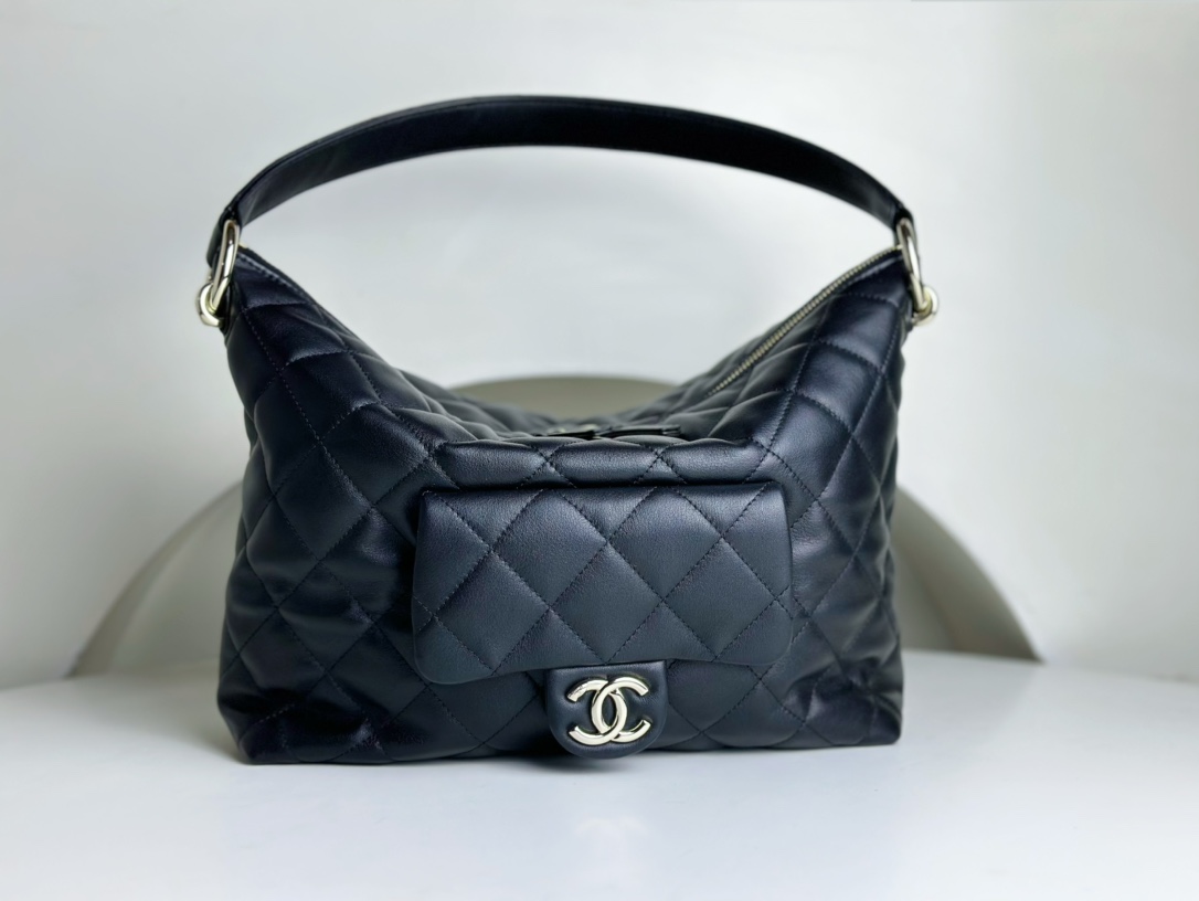 Chanel Crossbody & Shoulder Bags Calfskin Cowhide Underarm