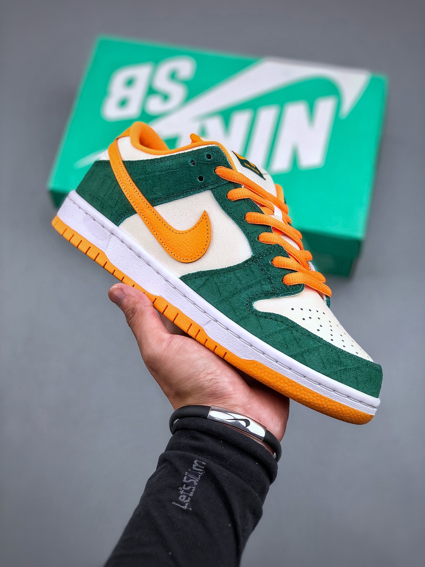 Nike SB Dunk Low "Legion Pine" Sneakers, Low-Top, Comfortable and Stylish 2 i1696455633 813 0