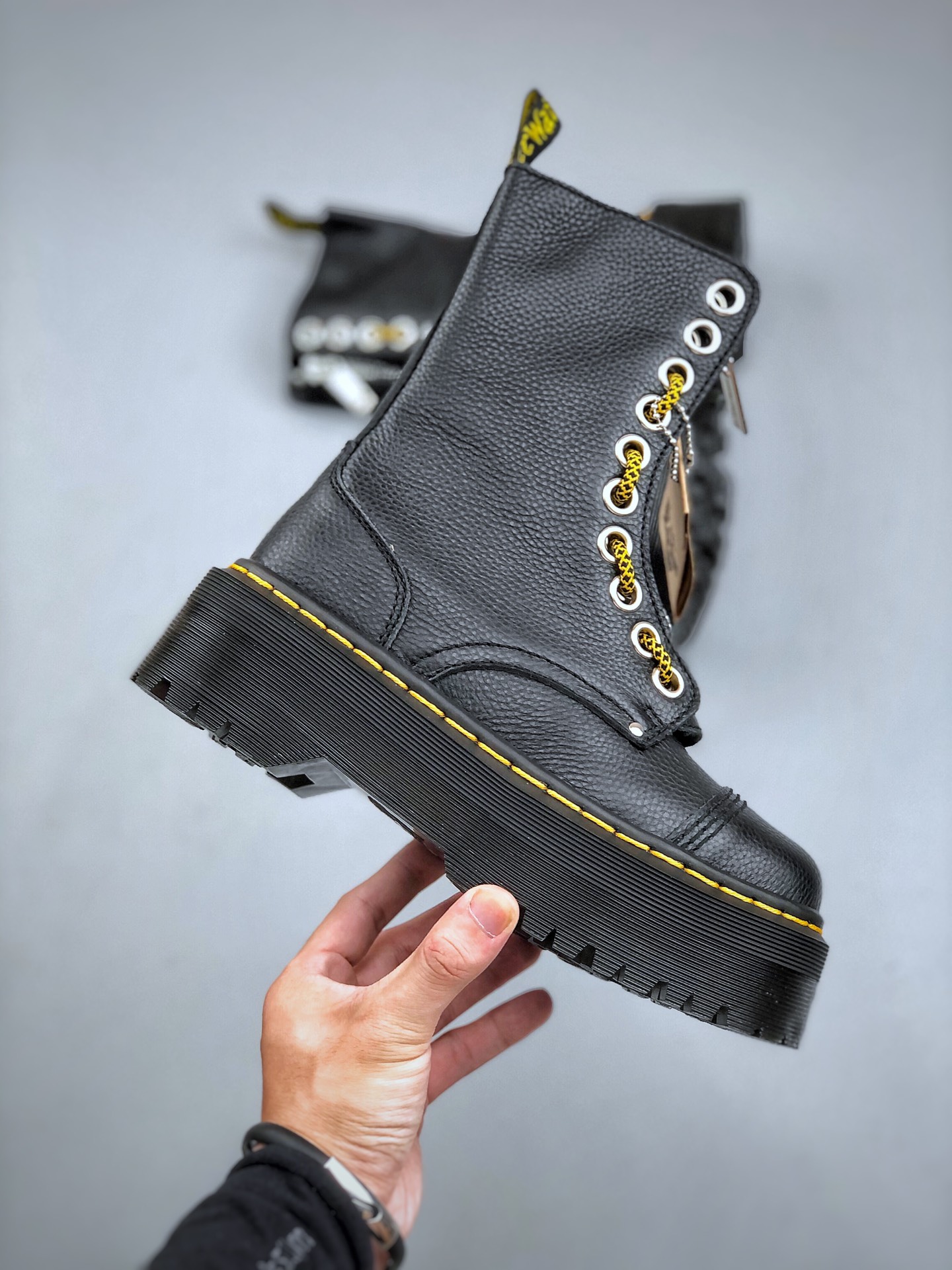 200 Dr.Martens 马汀博士 马丁靴经典款公司规格