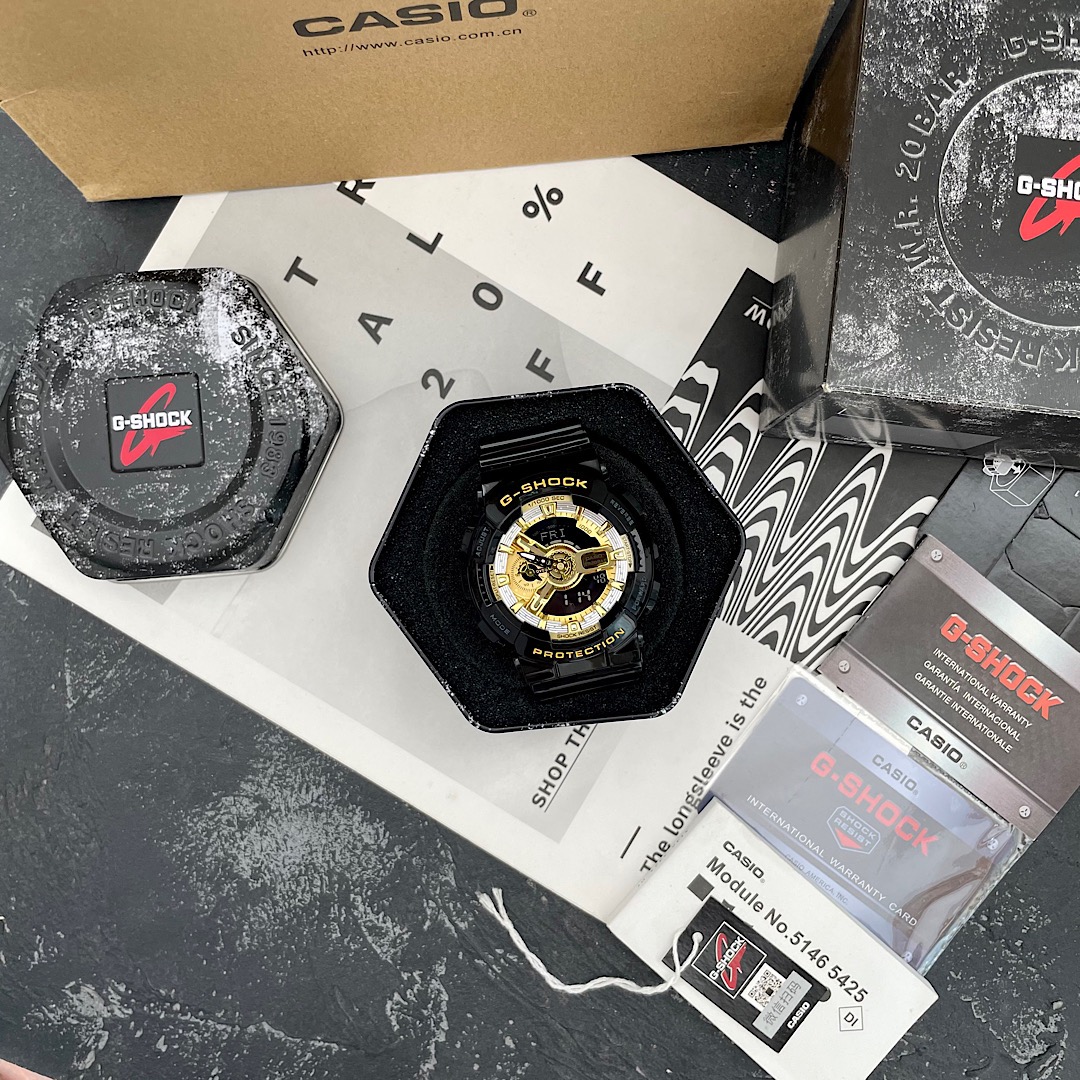 批💰80配盒
G-SHOCK卡西欧手表 最新款 新配色黑金款 高品质的追求，主要功能：自动LED照明，200米防水，世界时间，倒计时，闹铃，间歇响报，日历.尺寸：男装52mm 全套包装
