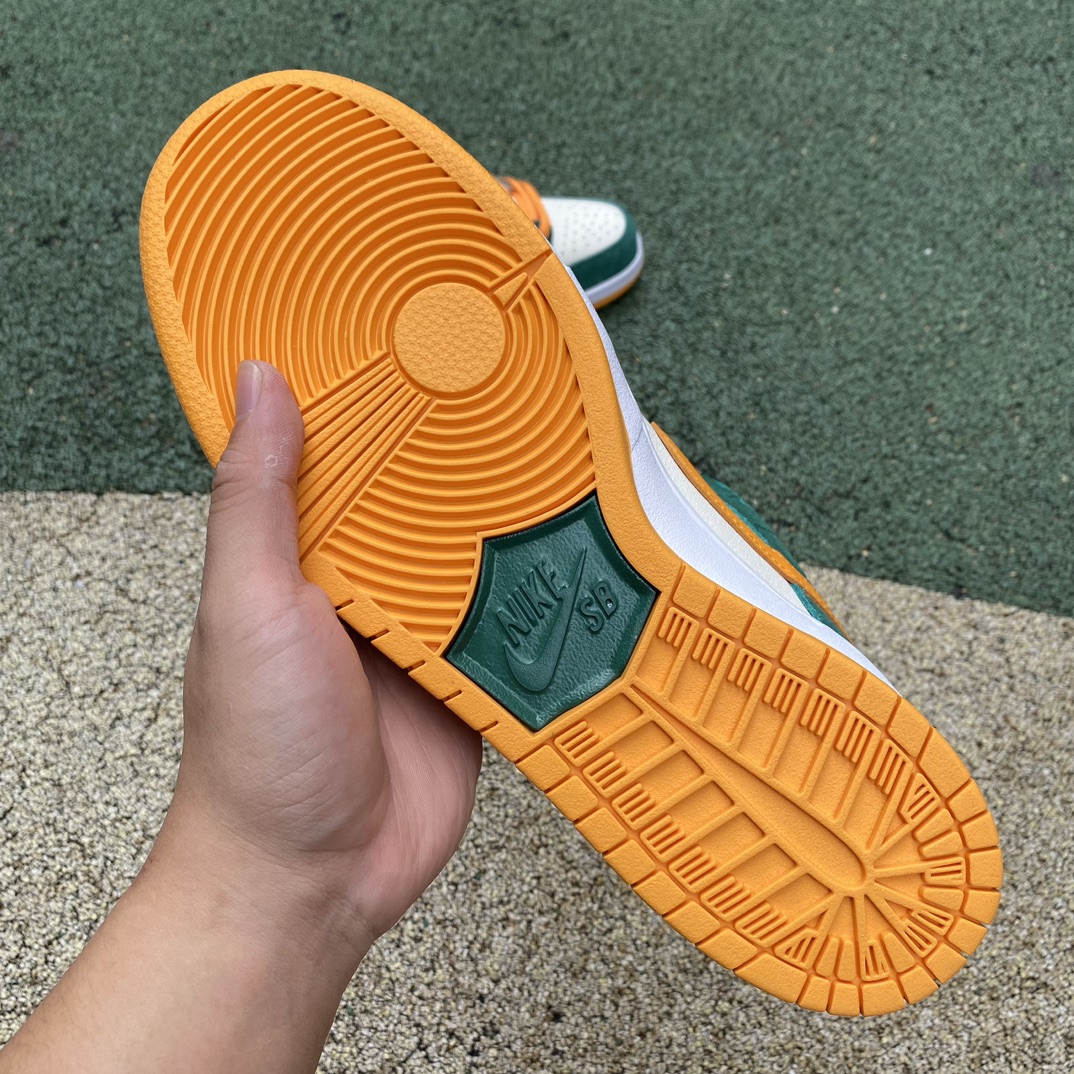 Dunk白绿橙low s2纯原版‼️
尺码：40.5-47，没42.5特价😇
纯原版⚡️ Nike SB