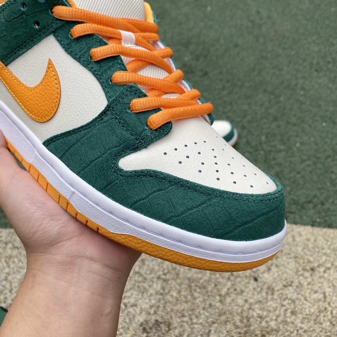 Dunk白绿橙low s2纯原版‼️
尺码：40.5-47，没42.5特价😇
纯原版⚡️ Nike SB