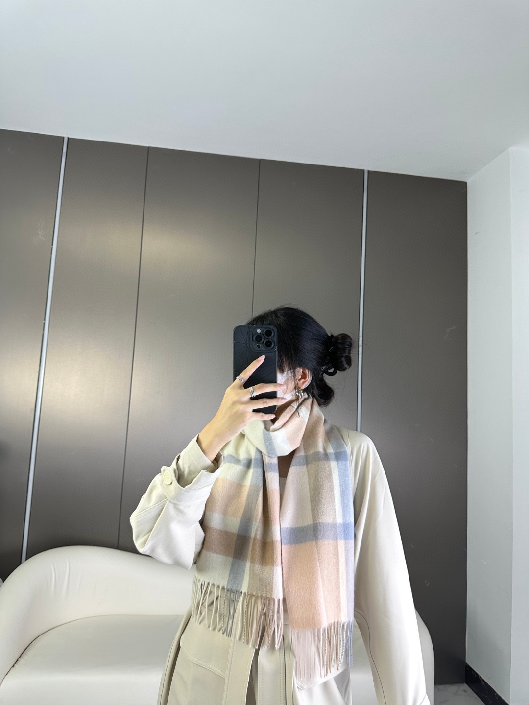 LOEWE 小logo双色刺绣羊绒围巾