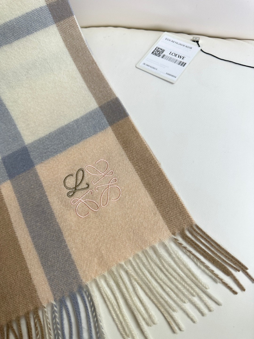 LOEWE 小logo双色刺绣羊绒围巾