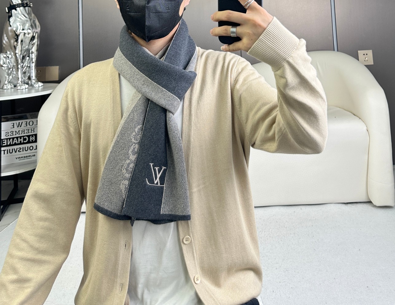 LV 2023经典格纹提花 高端男士围巾