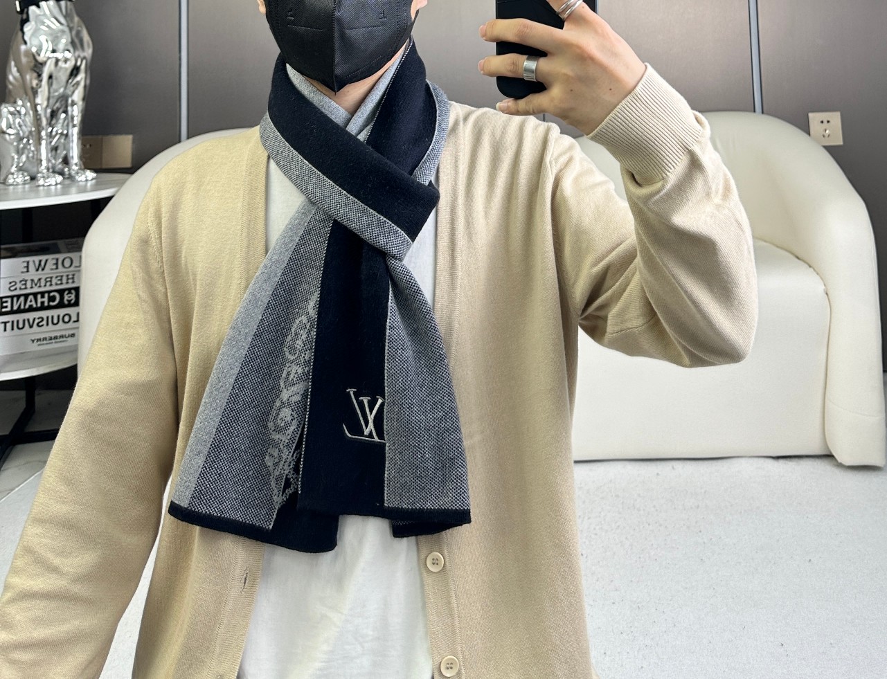 LV 2023经典格纹提花 高端男士围巾