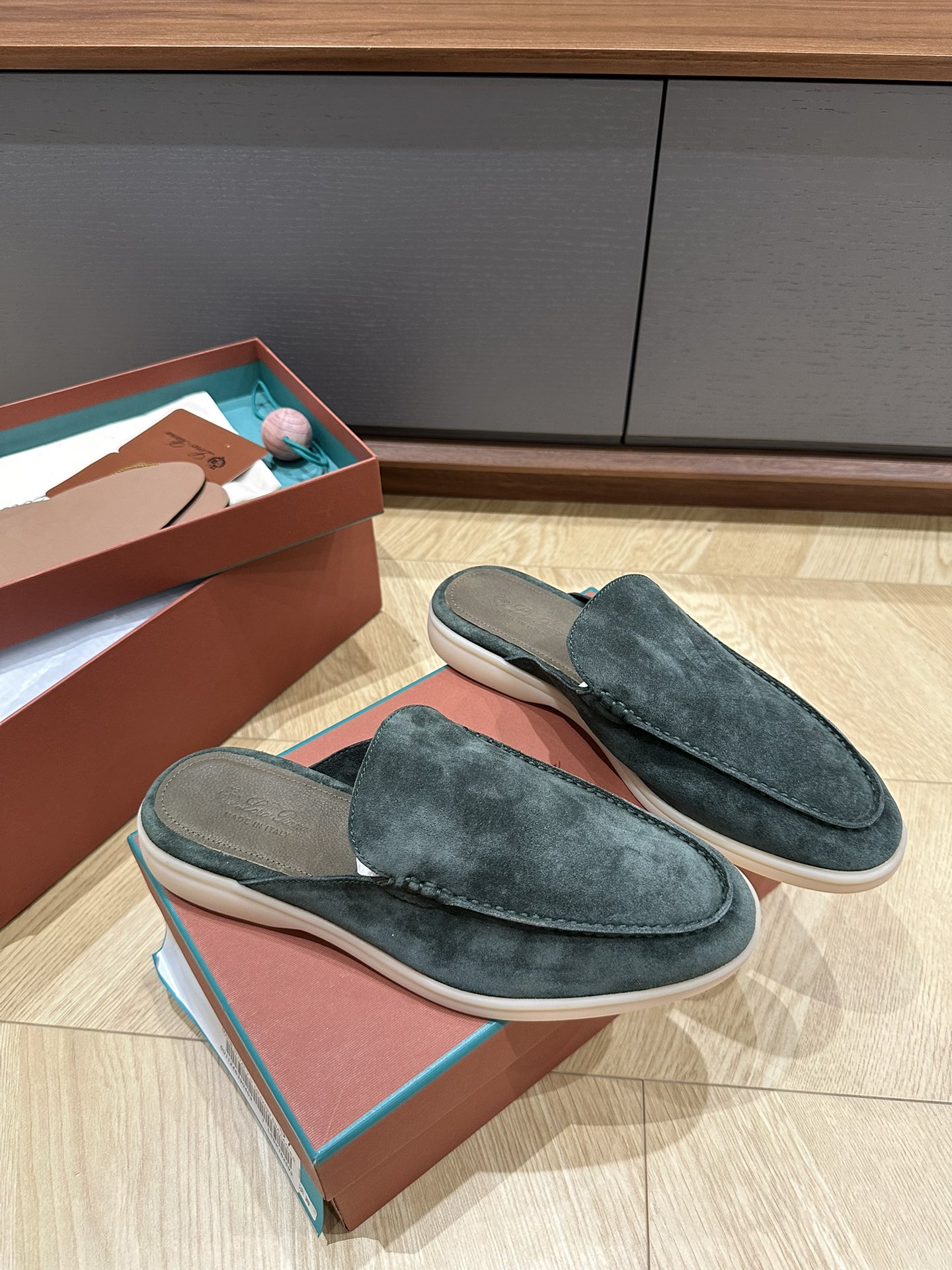 Мокасины мужские замшевые Loro Piana