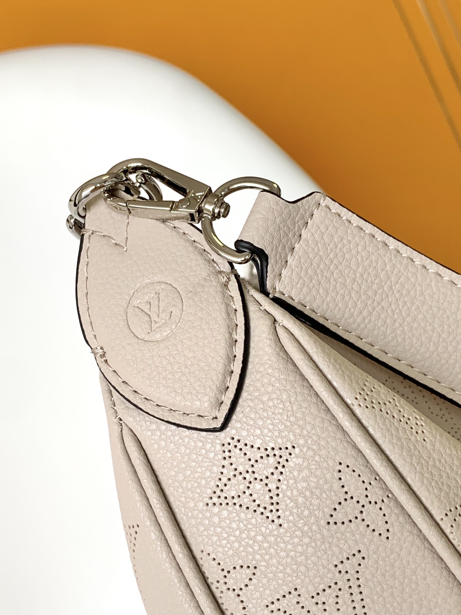 Louis Vuitton Baia Medium Handbag in Perforated Leather with Round Coin Purse 7 i1696566551 4321 5
