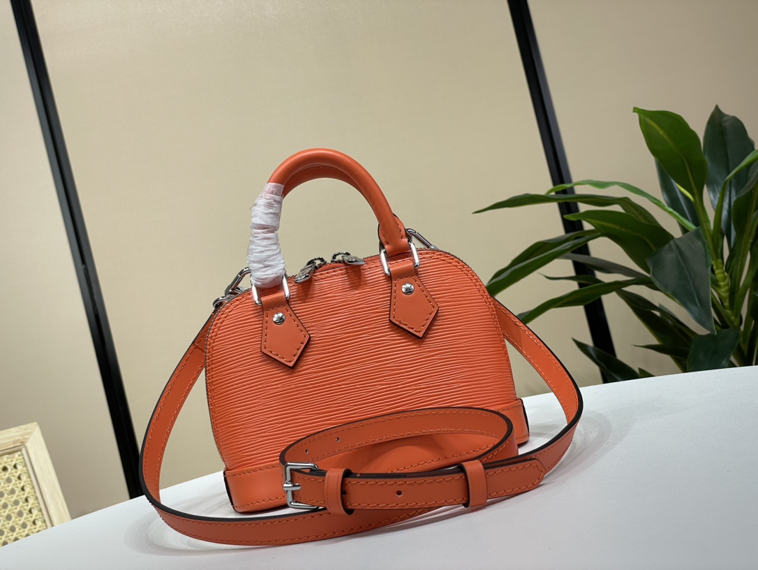 Louis Vuitton LV Nano Alma shell bag is officially on sale M82403 orange (water rippled cowhide)