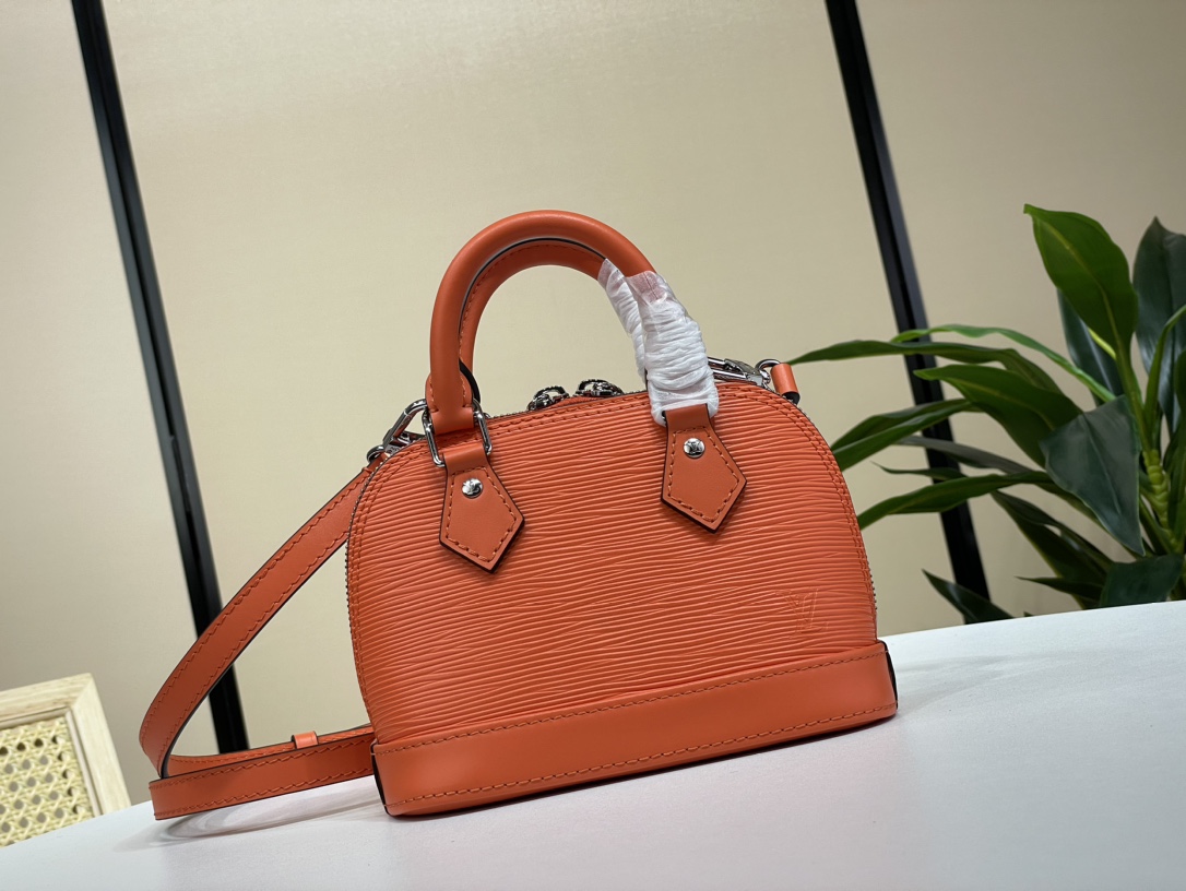 Louis Vuitton LV Nano Alma shell bag is officially on sale M82403 orange (water rippled cowhide)