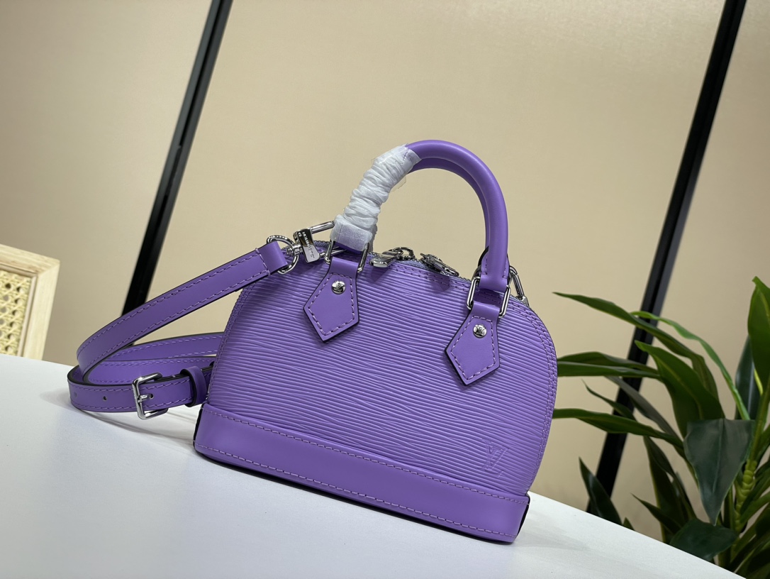 Louis Vuitton LV Nano Alma is officially selling M82403 lavender purple (water rippled cowhide)