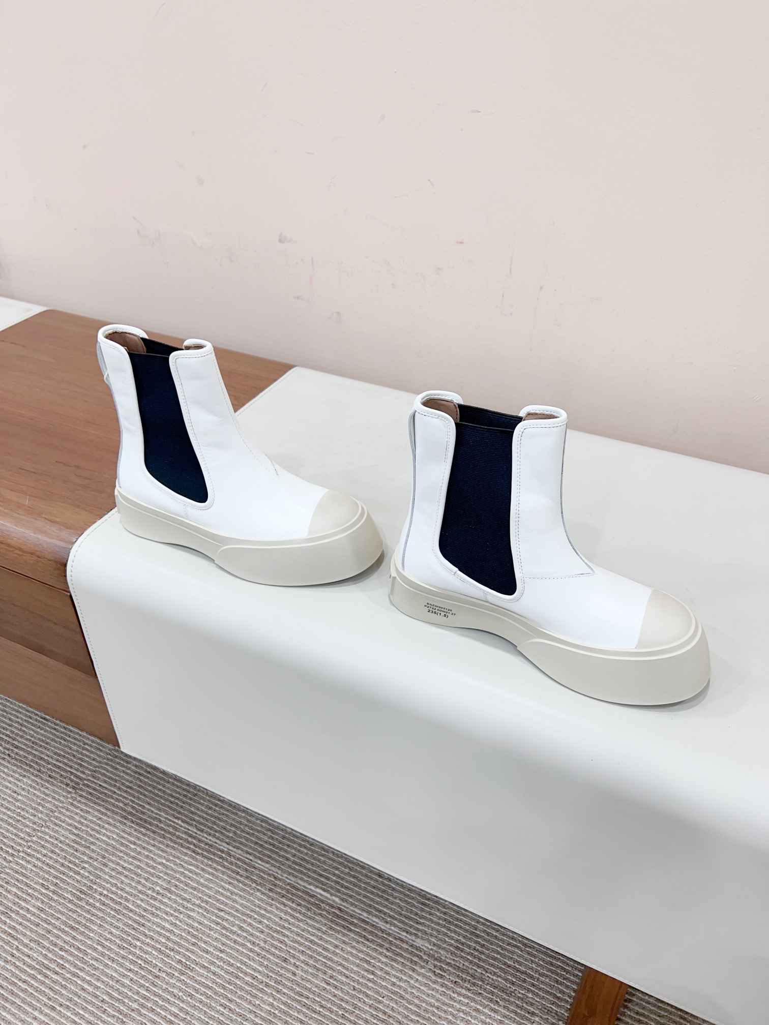 Marni 2023 Chelsea Short Boots: Elastic Tech Knit, Leather Shoe Pad, Best Value - 图片 6