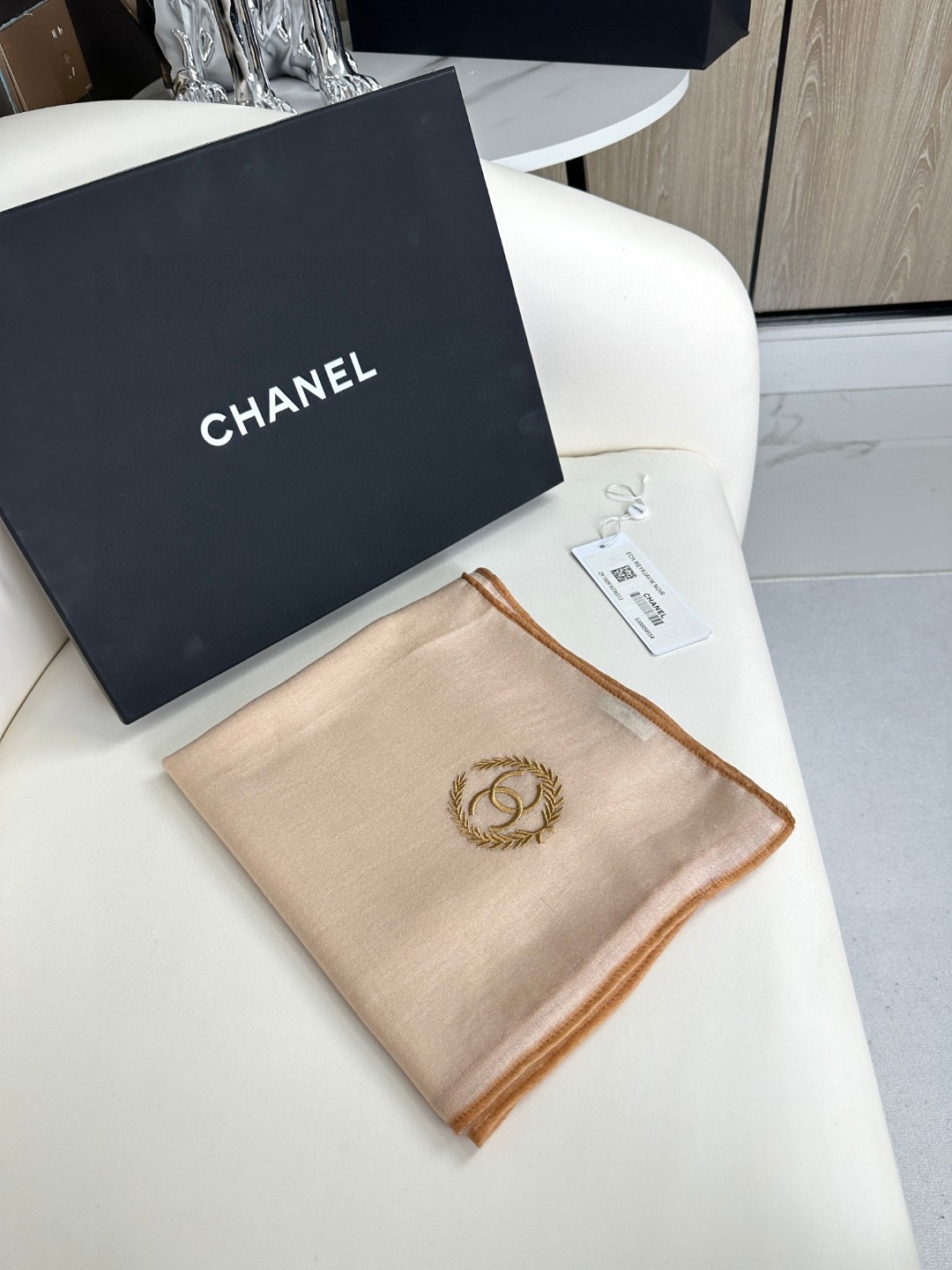 CHANEL 2023新款羊绒围巾
