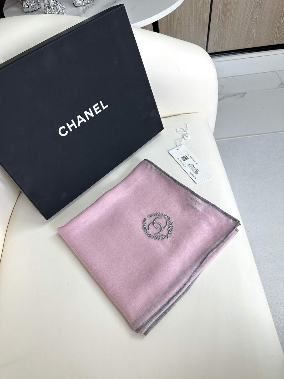 CHANEL 2023新款羊绒围巾
