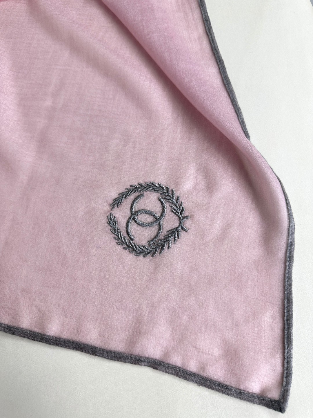 CHANEL 2023新款羊绒围巾
