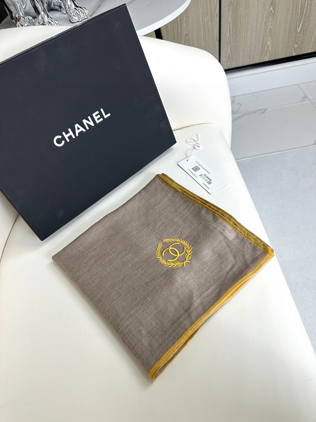 CHANEL 2023新款羊绒围巾