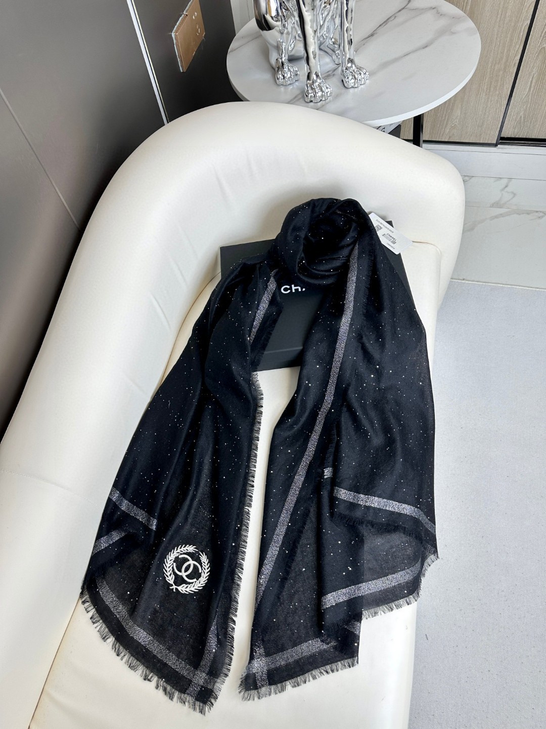 CHANEL 超细羊毛羊绒纱线围巾