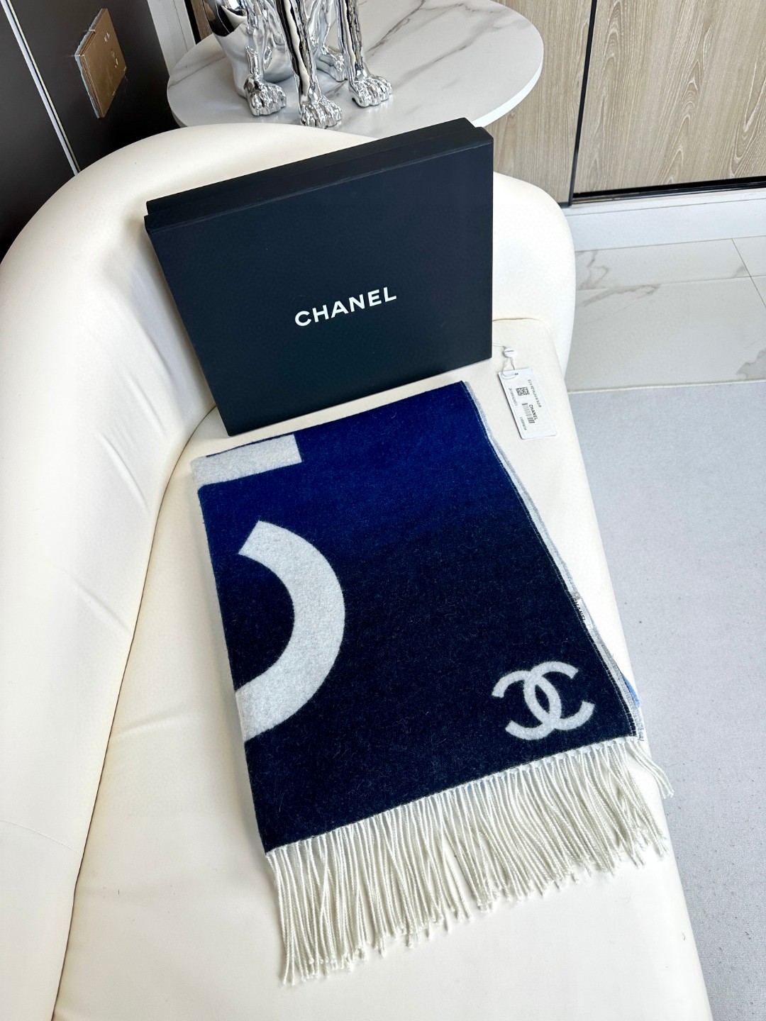 CHANEL 渐变双面围巾披肩