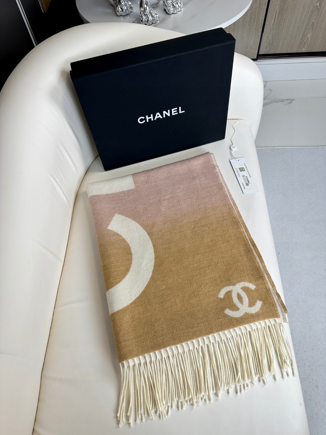 CHANEL 渐变双面围巾披肩