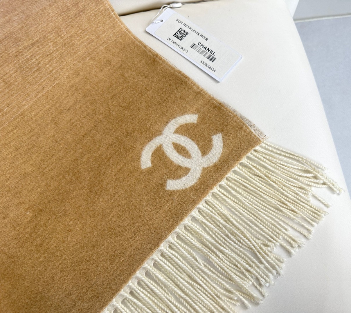CHANEL 渐变双面围巾披肩