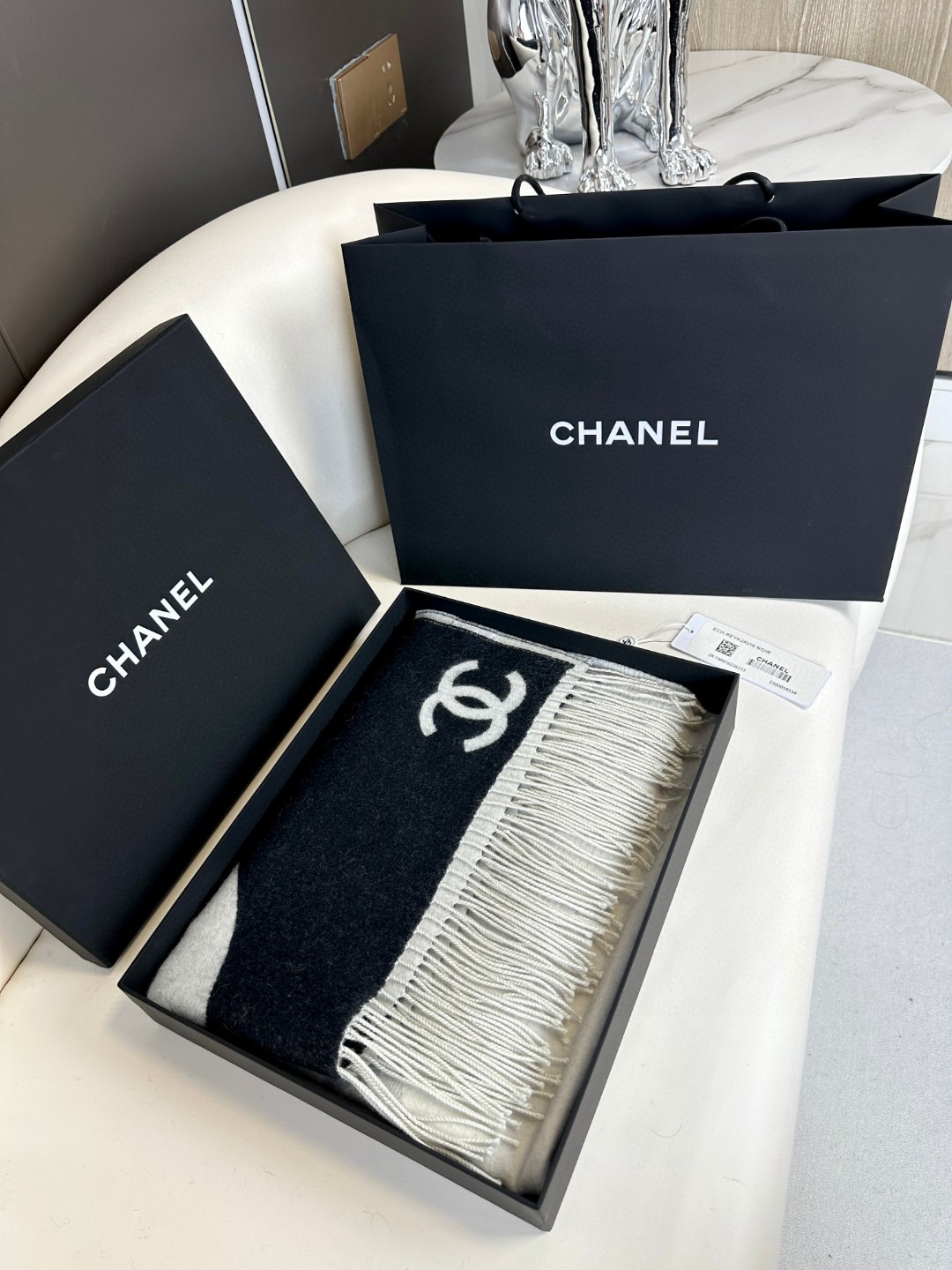 CHANEL 渐变双面围巾披肩